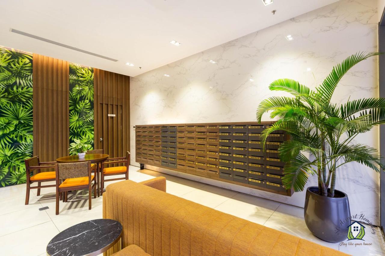Apartment Airport - Botanica Premier - *
