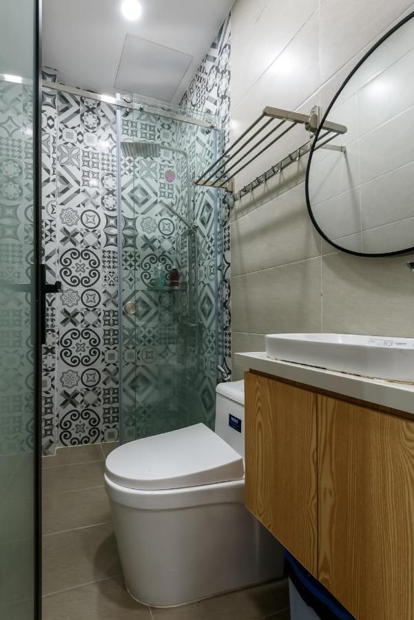 Cozrum Homes - Graceful Corner Apartment Ho Chi Minh City