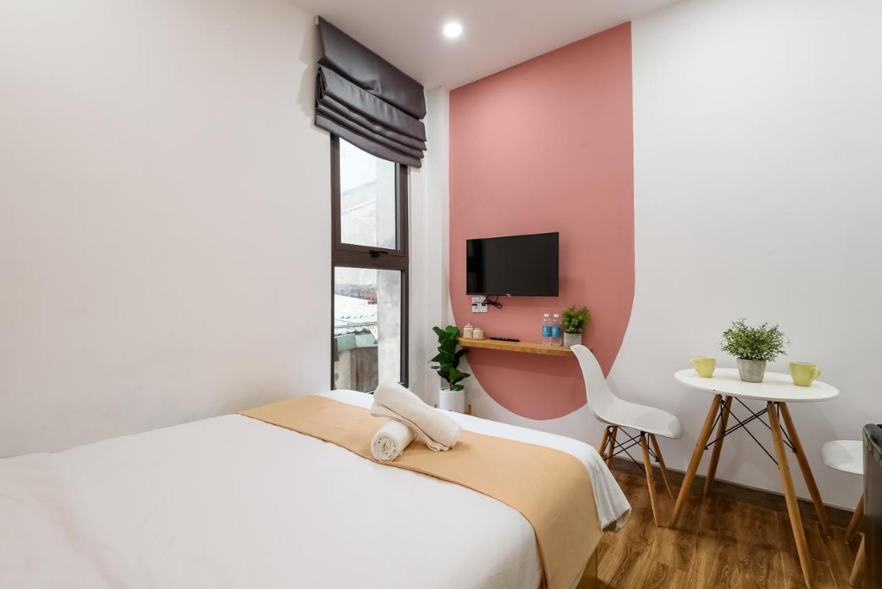 Cozrum Homes - Graceful Corner Apartment