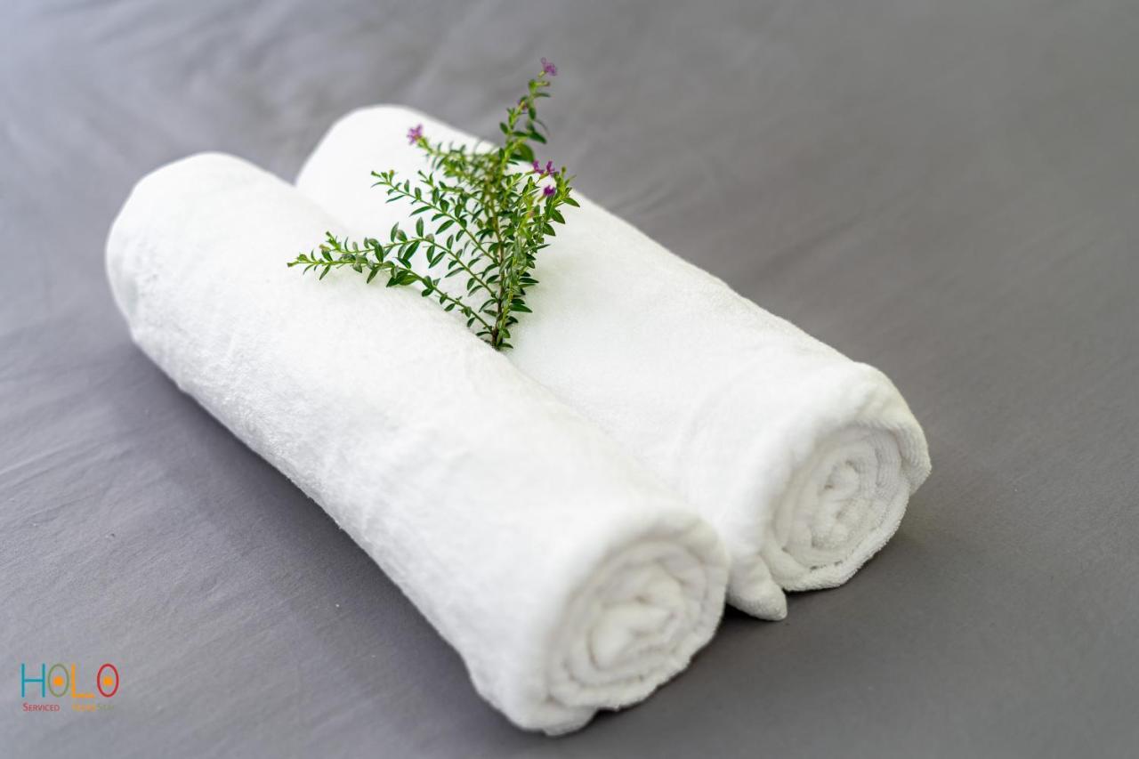 Holo Saigon - Serviced Homestay *