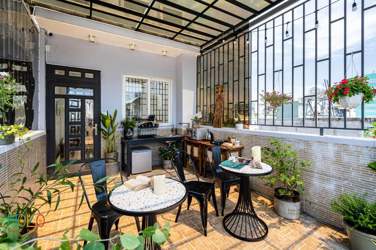 Holo Saigon - Serviced Homestay *