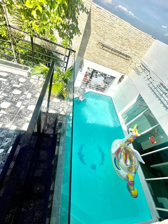 White Penthouse-rooftop Pool Private -central * Bandar Ho Chi Minh