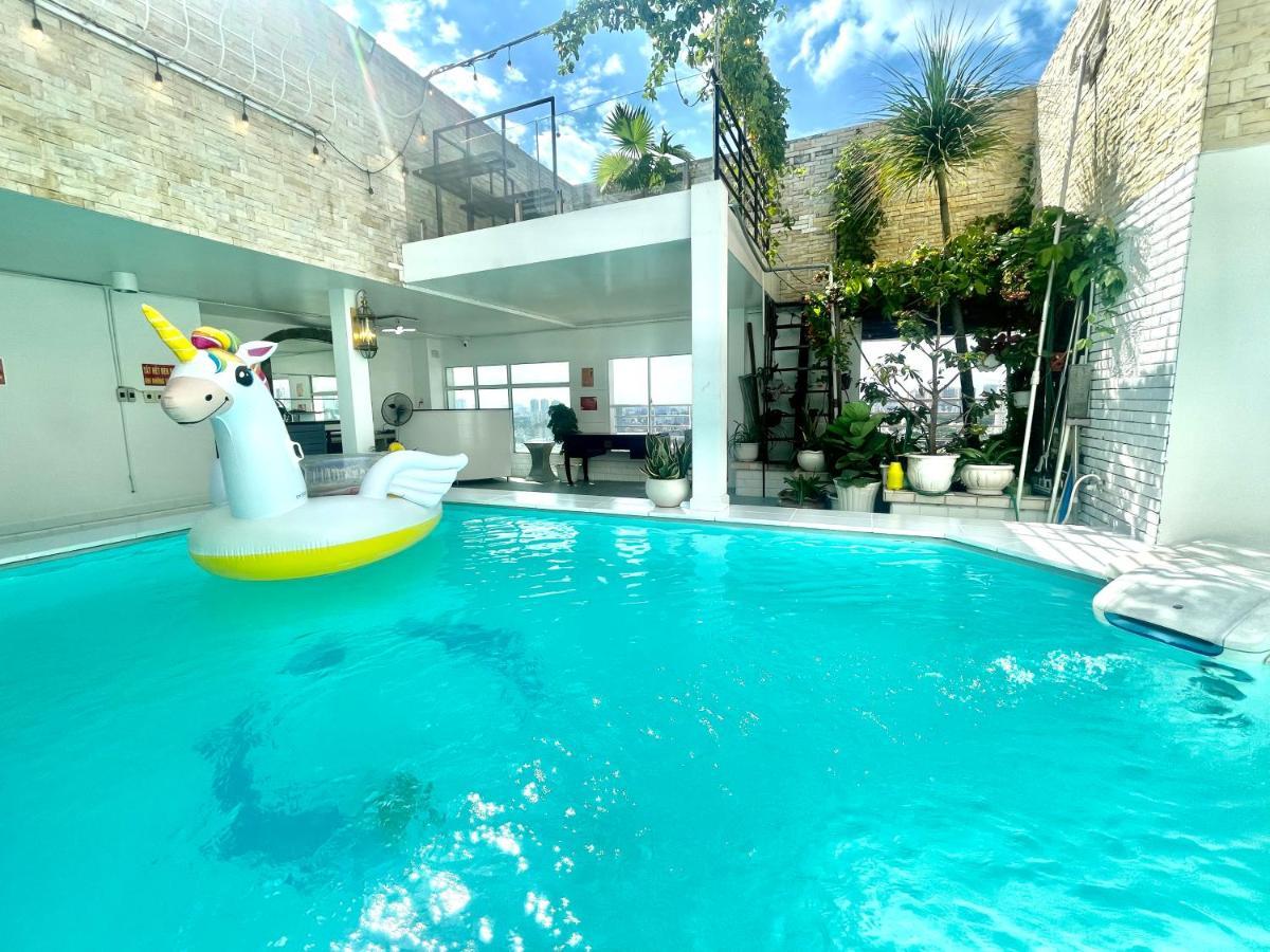 White Penthouse-rooftop Pool Private -central * Bandar Ho Chi Minh