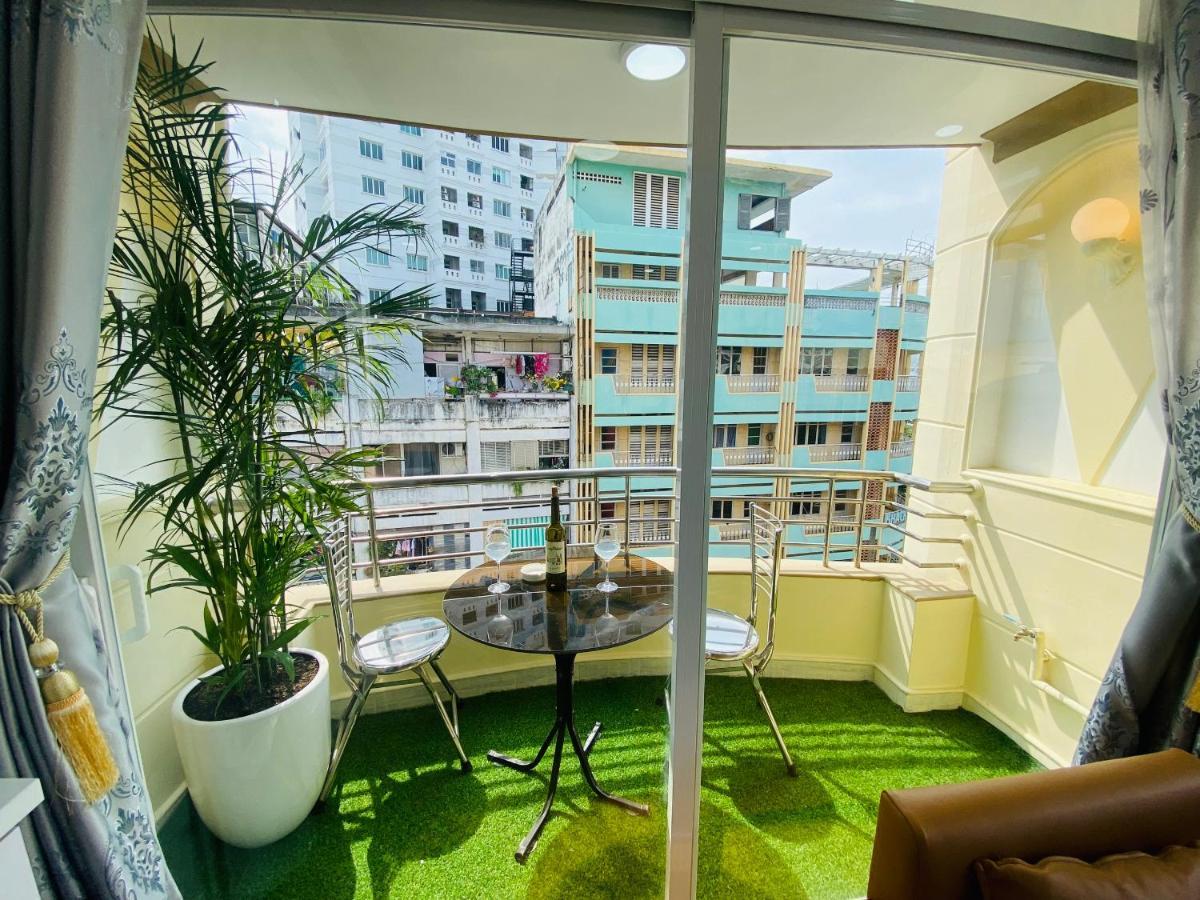 Away Do Quang Dau- Homestay, Center, D1 Ho Chi Minh City