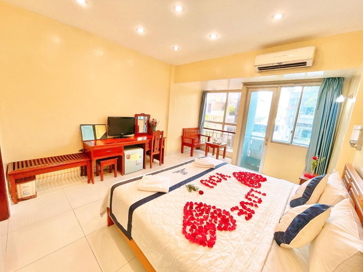 Hotel Khach San Hanh Long