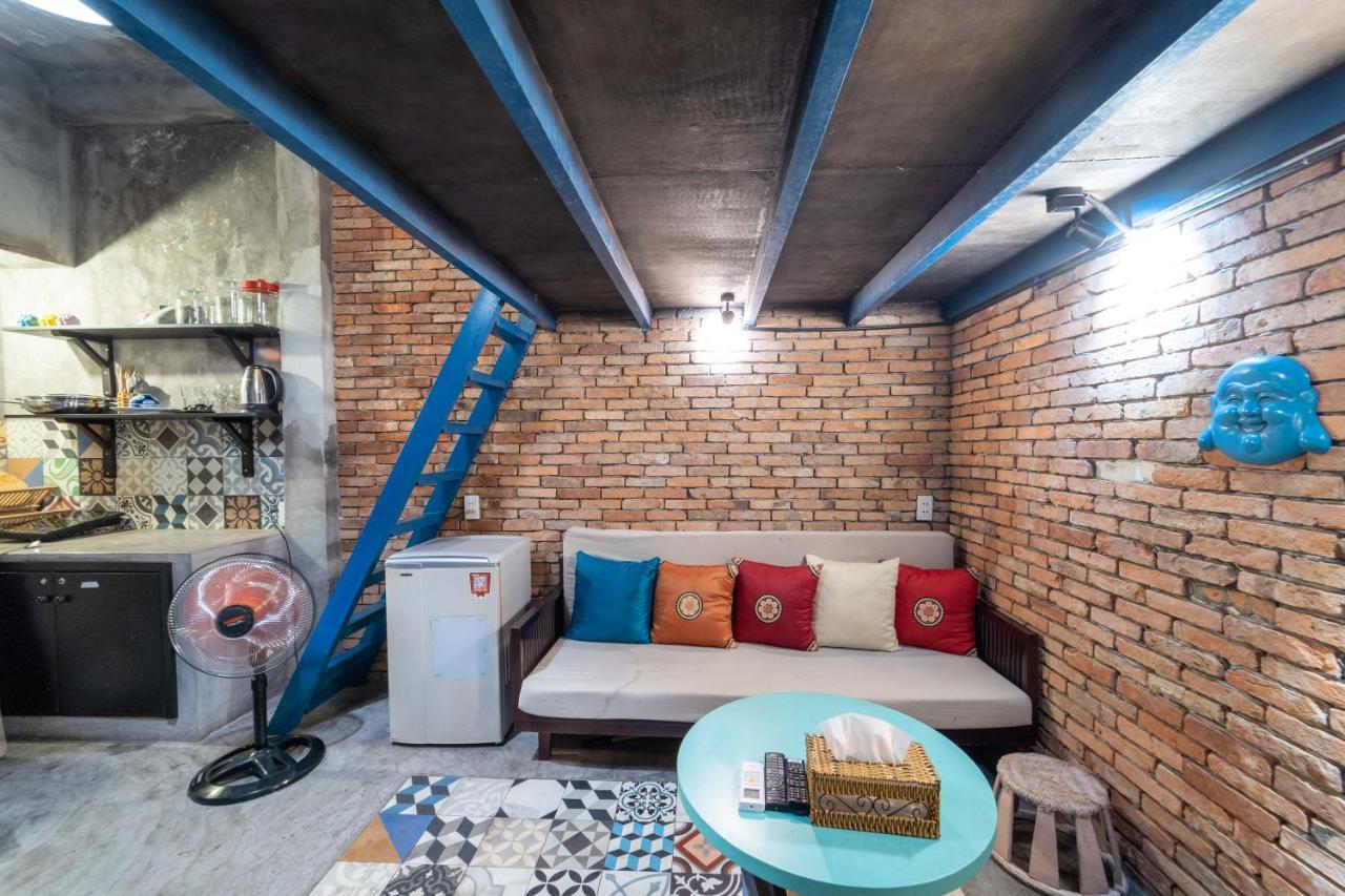 Stay&chill - S.1: Ancient Nearby Bui Vien Guest house