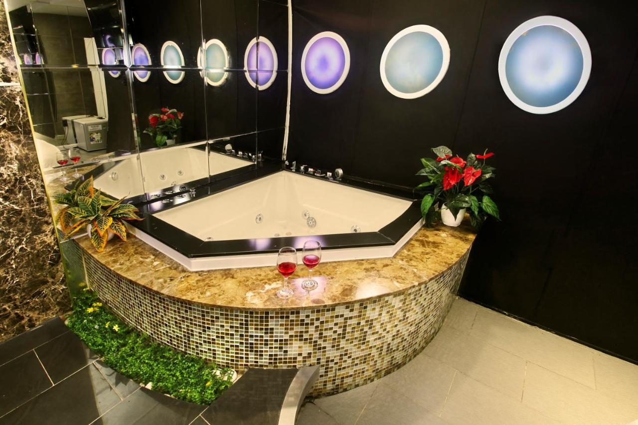 Love hotel Bonita Tht (adults Only)