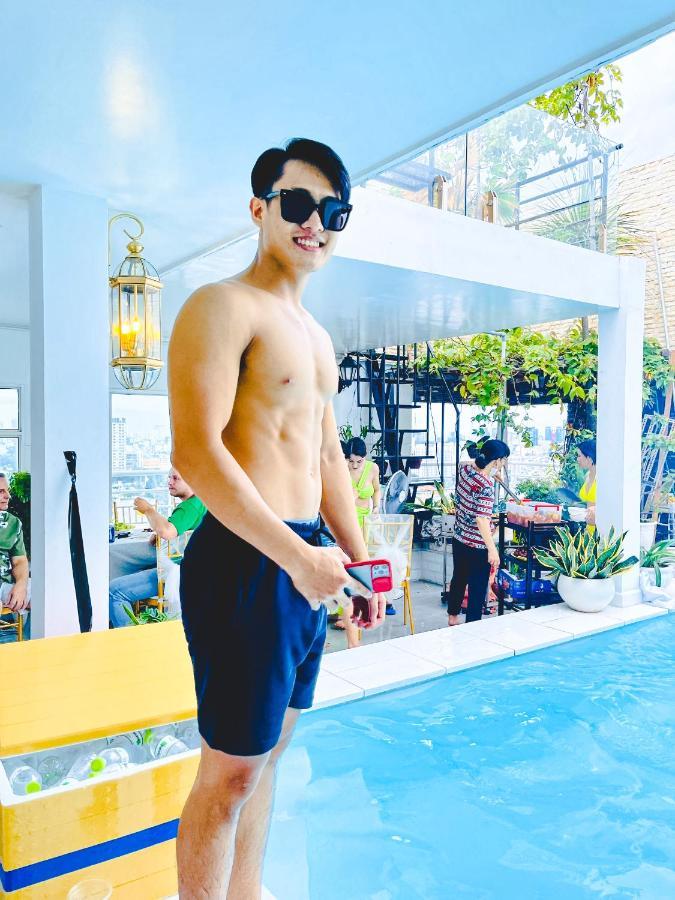 White Penthouse-rooftop Pool Private -central Bandar Ho Chi Minh