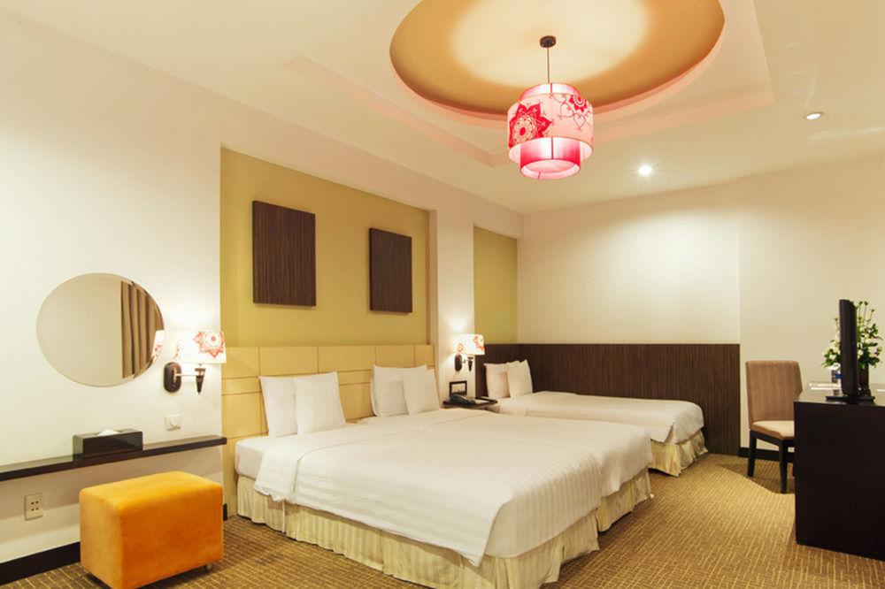 Hotel Bong Sen Saigon 3*