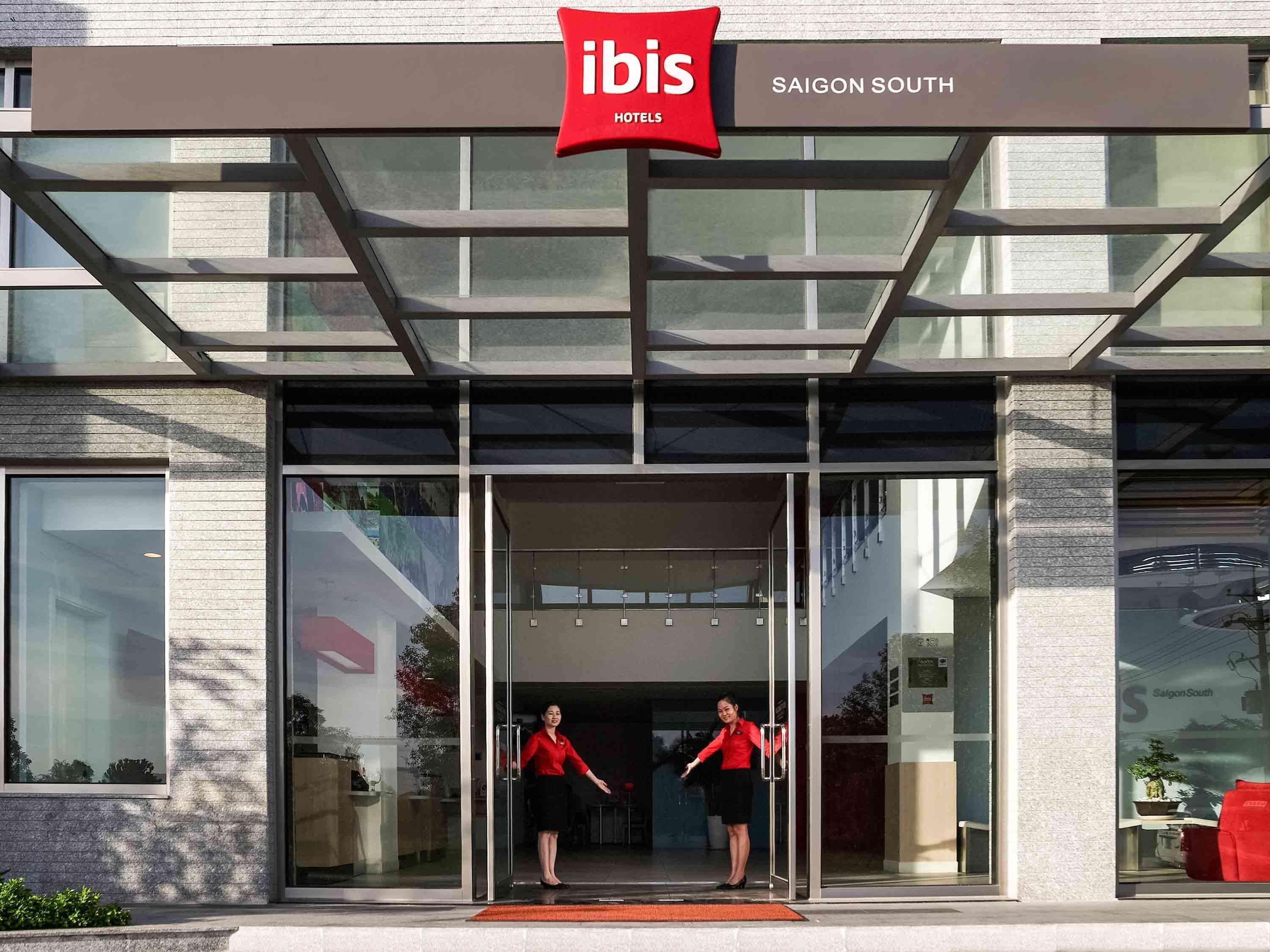 Ibis Saigon South Hotel 3*
