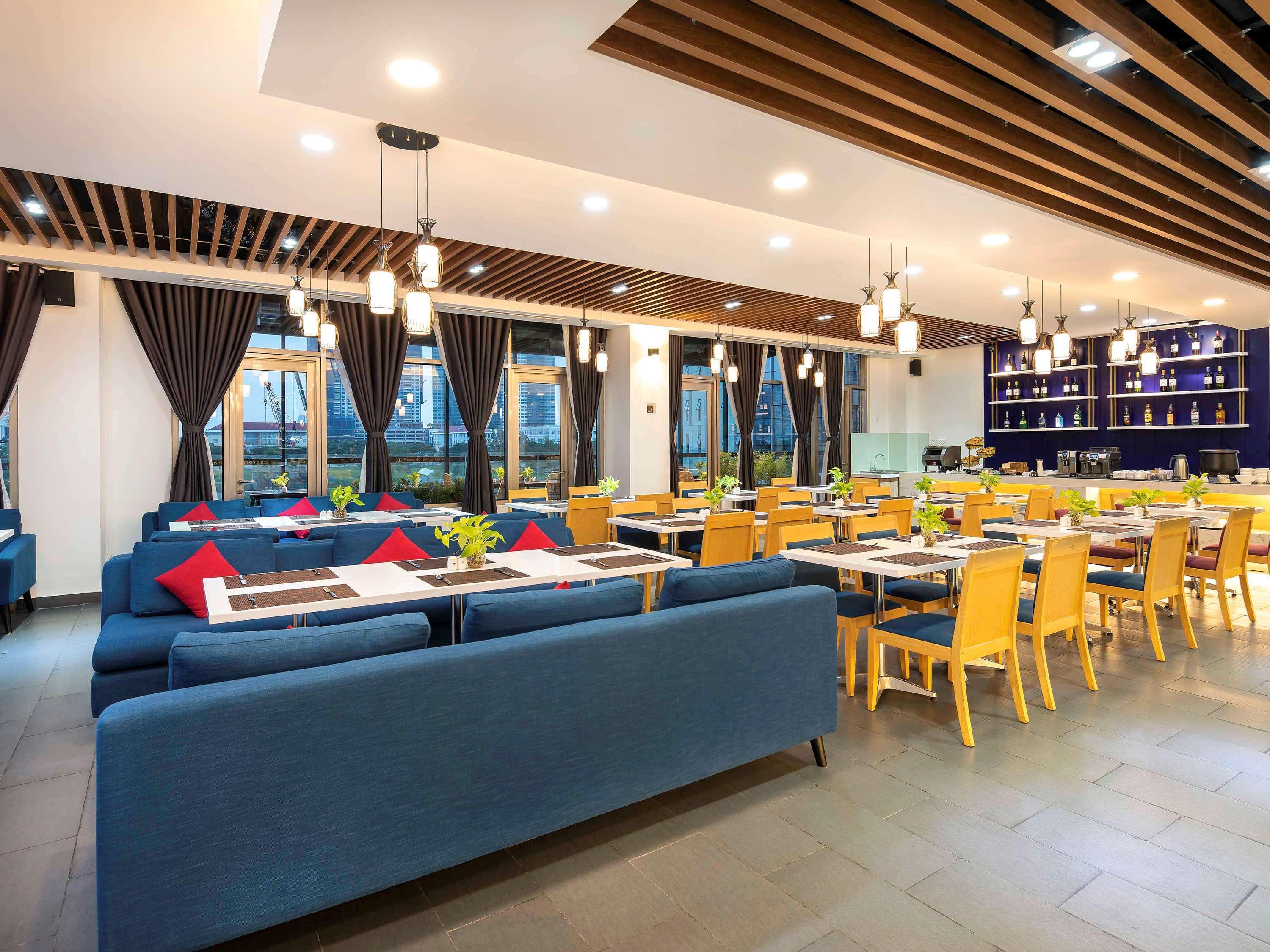 Hotel Ibis Saigon South