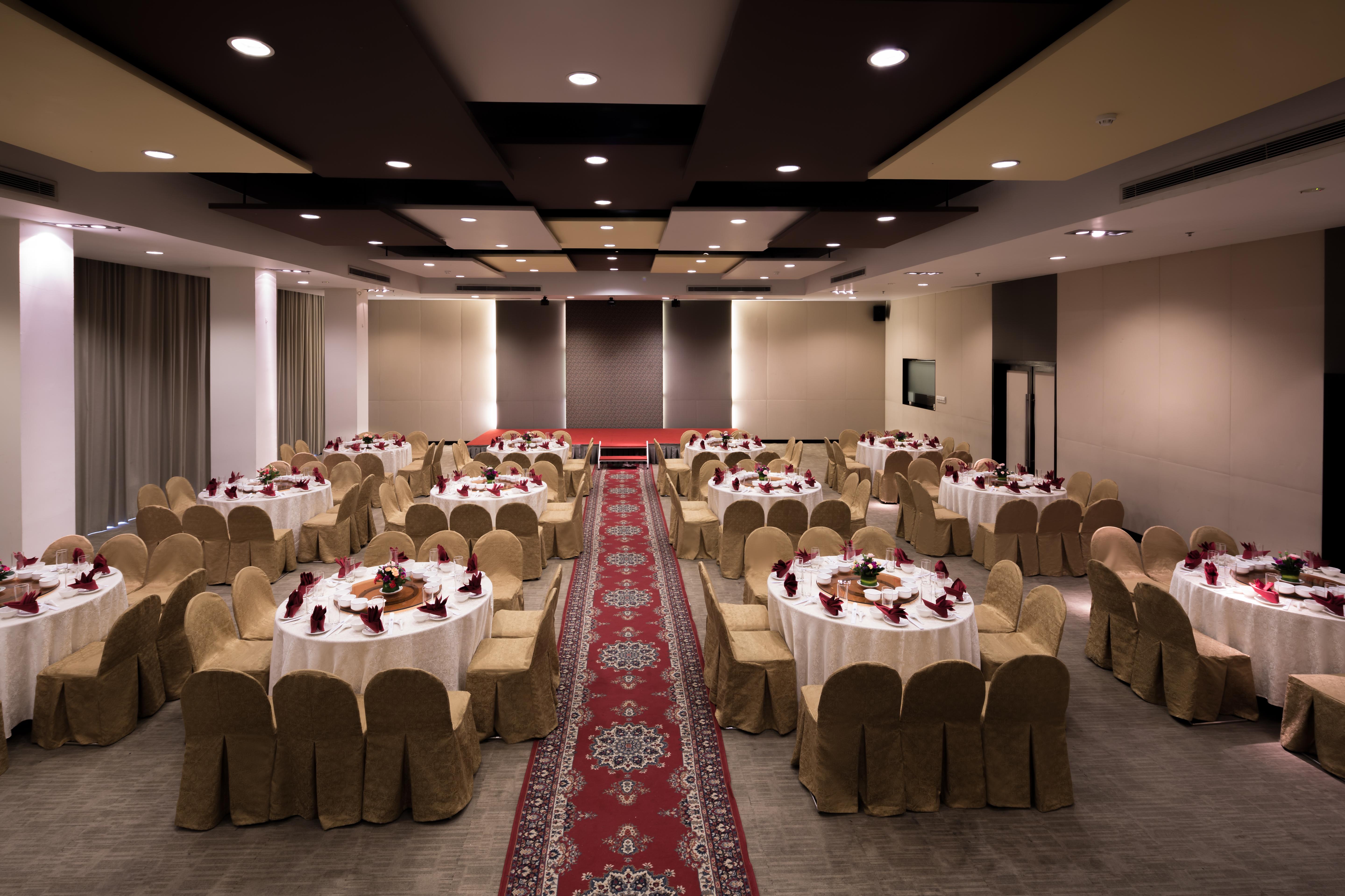 Hotel Palace Saigon 4*