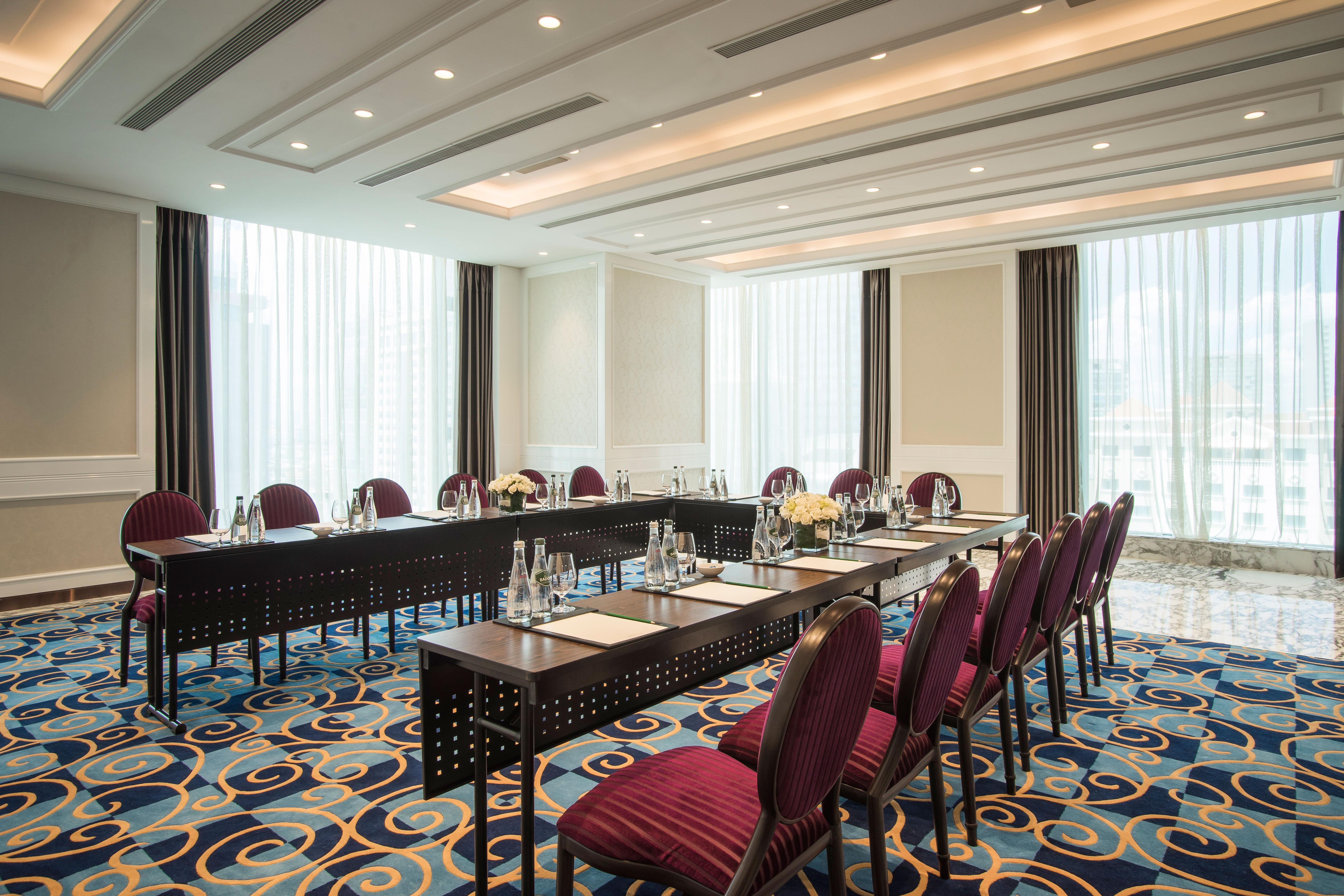 The Reverie Saigon Hotel 5*