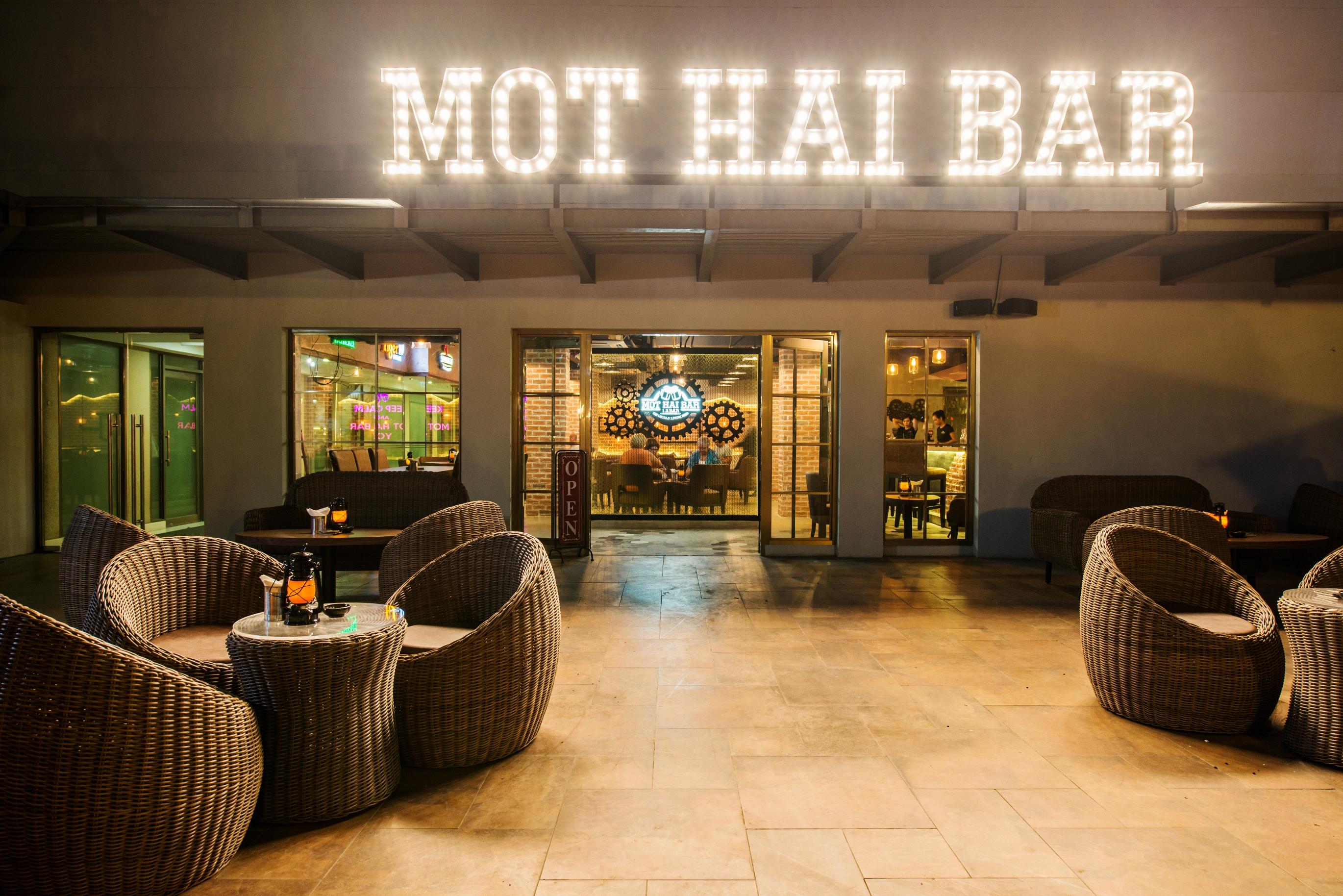 Eastin Grand Saigon Khách sạn