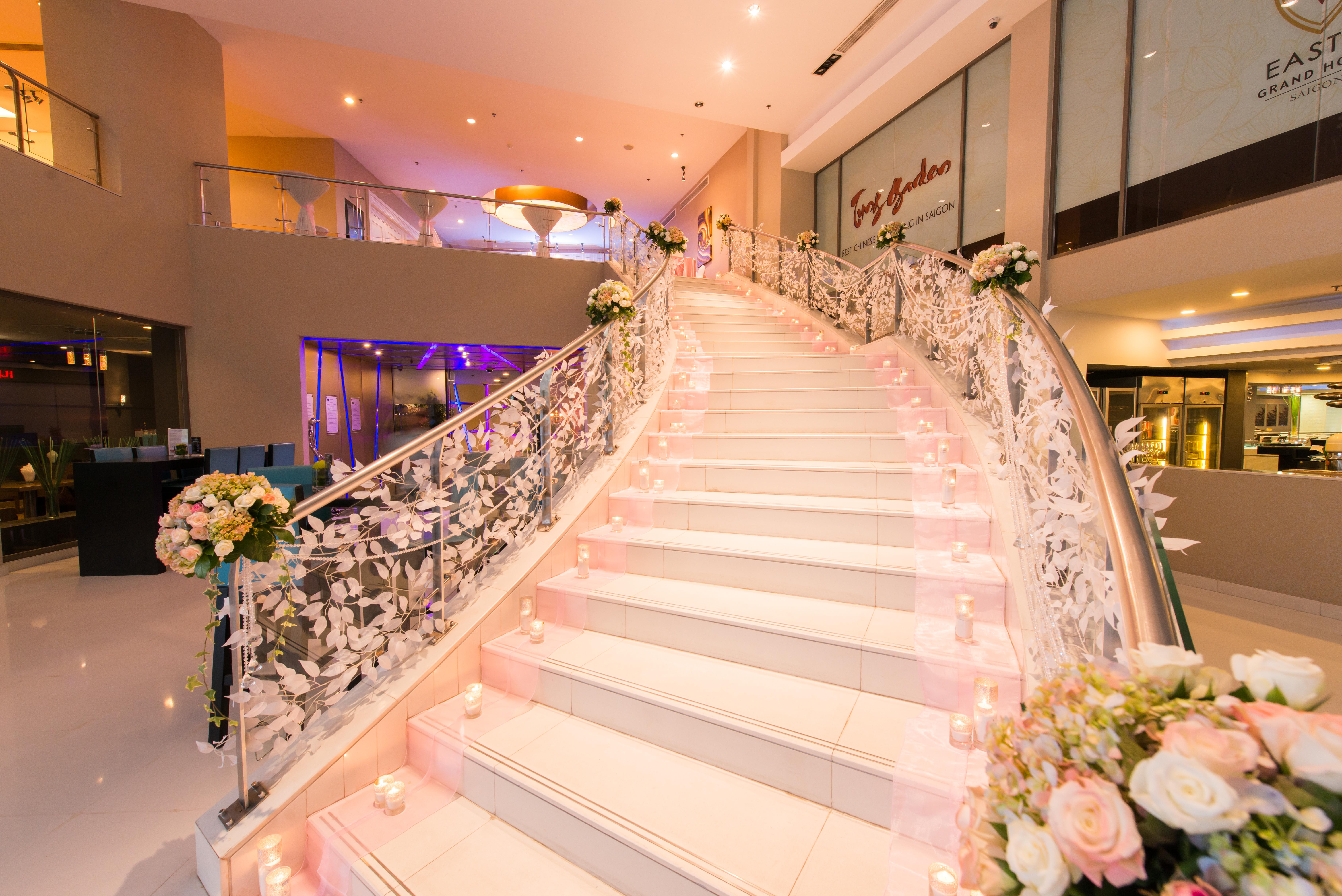 Eastin Grand Saigon Khách sạn