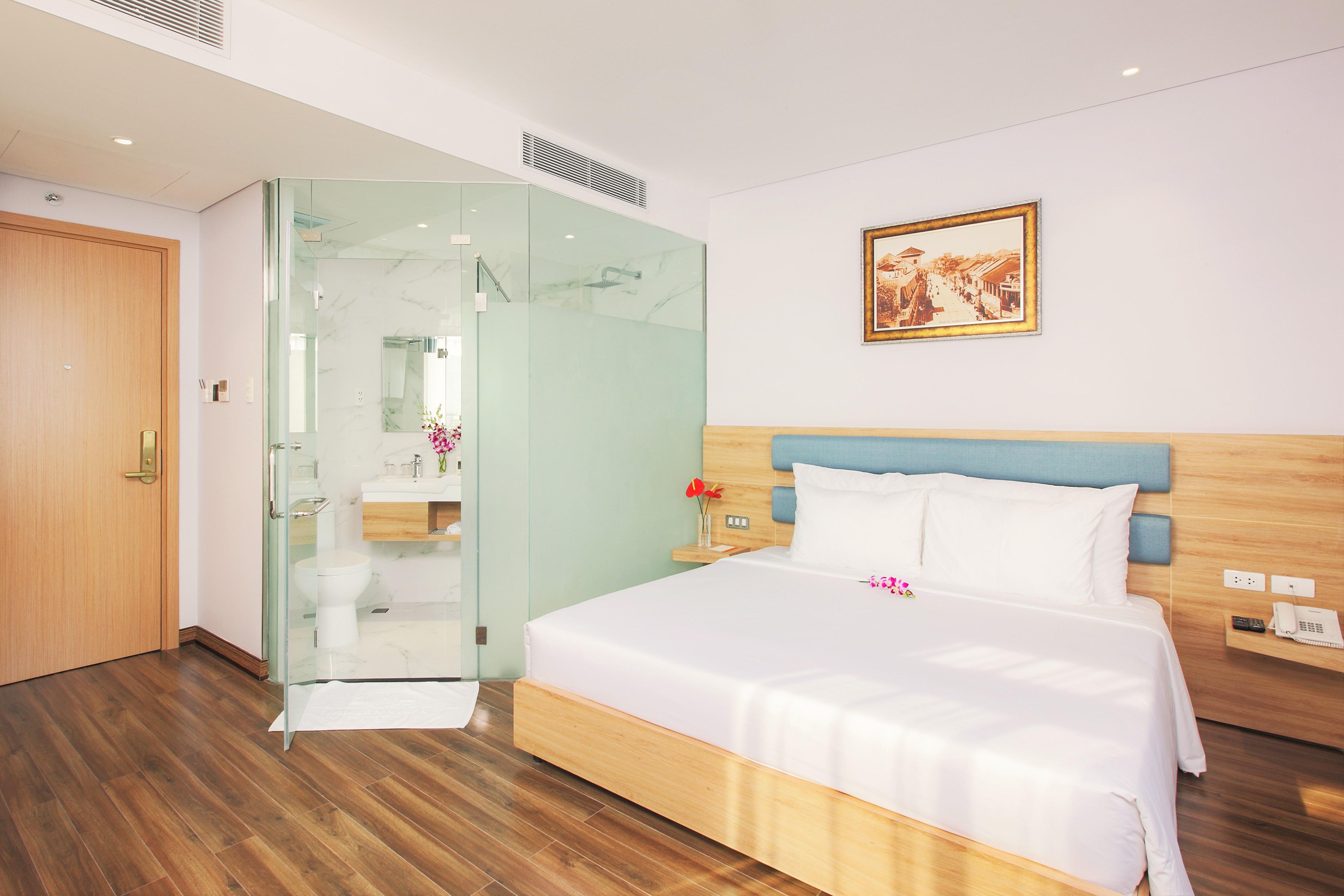 Ramada Encore By Wyndham Saigon D1 - Formerly M Boutique Saigon Hotel 4*