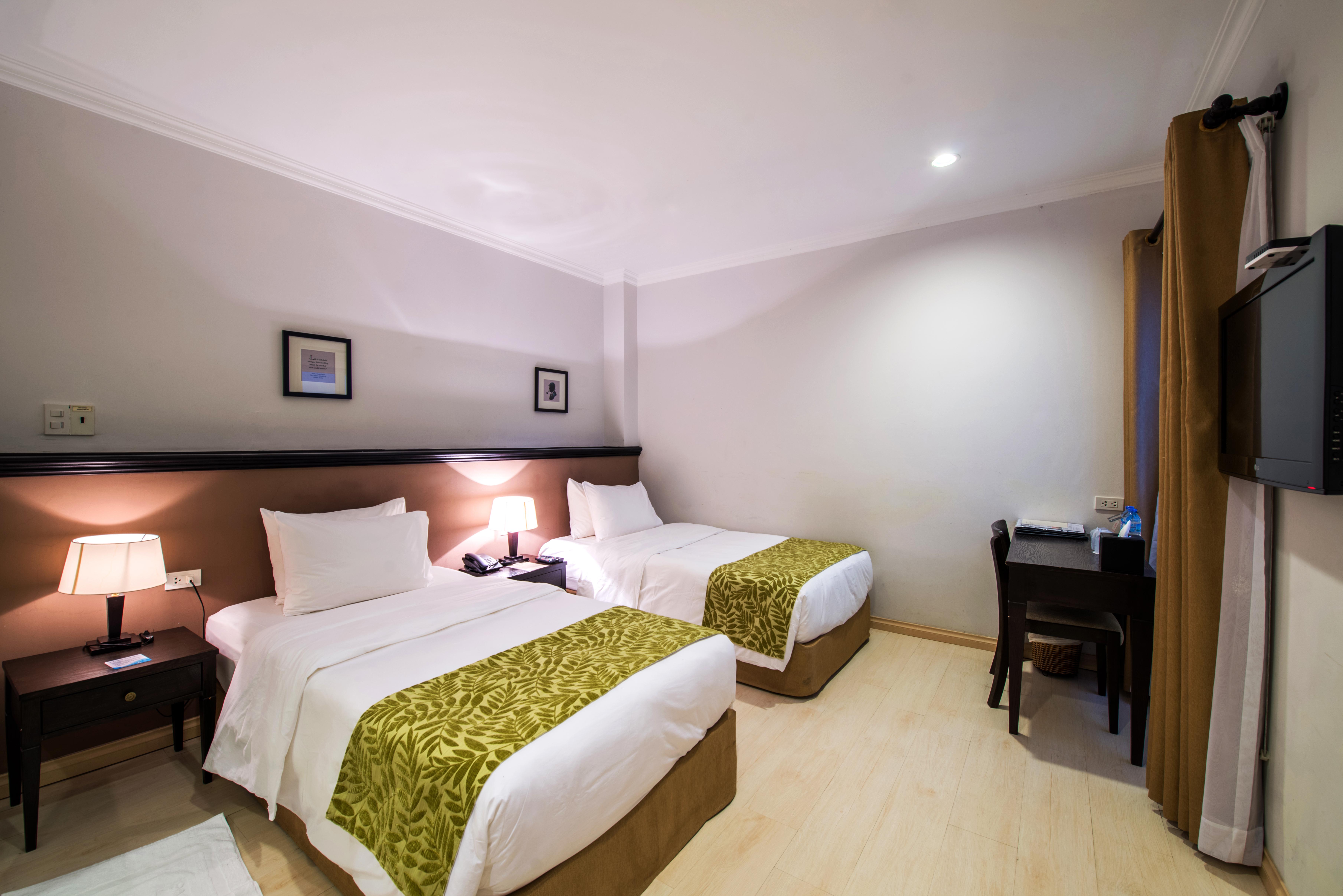 The Alcove Library 3*