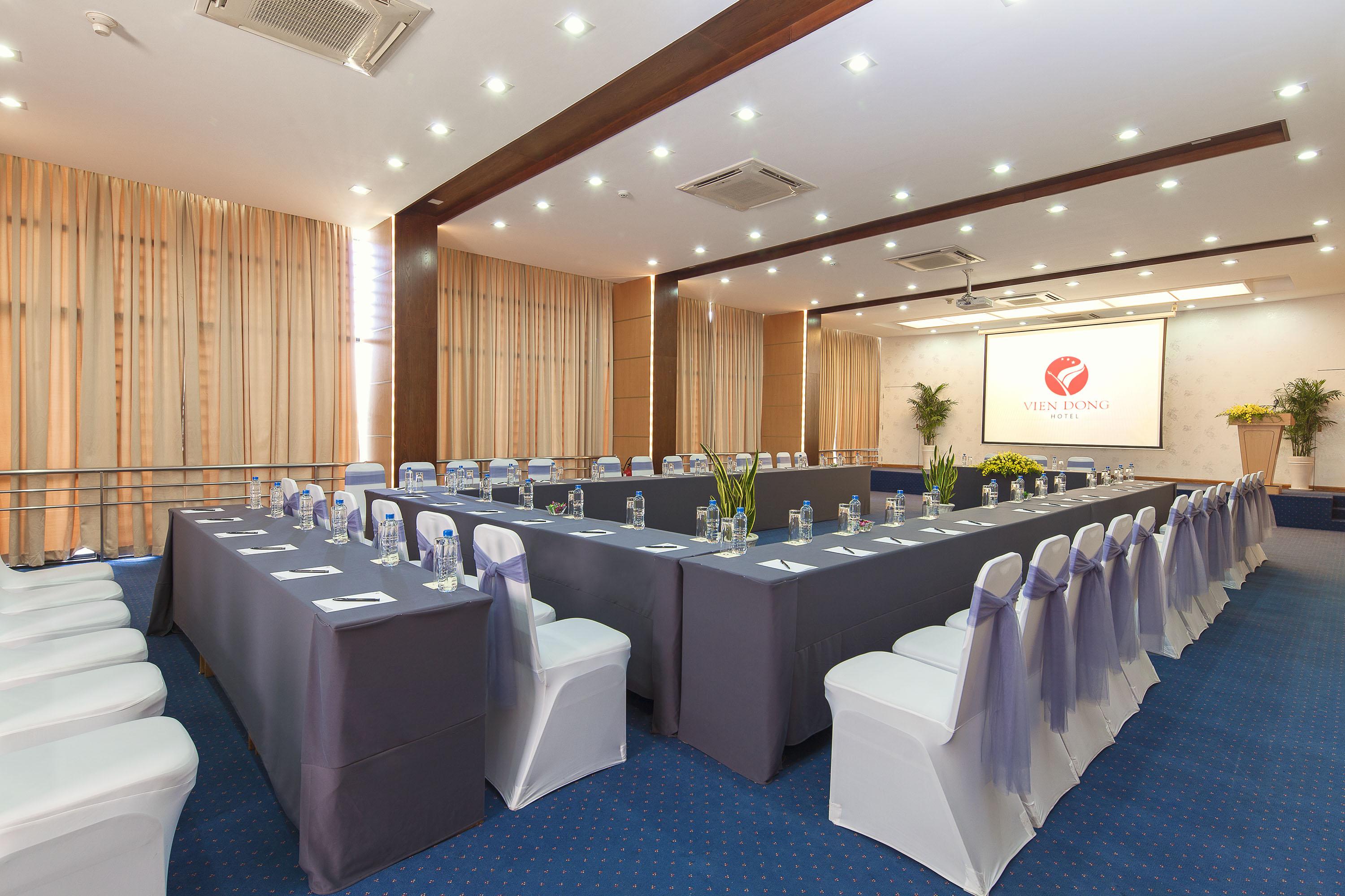 Vien Dong - Near Bui Vien Walking Street Hotel 3*