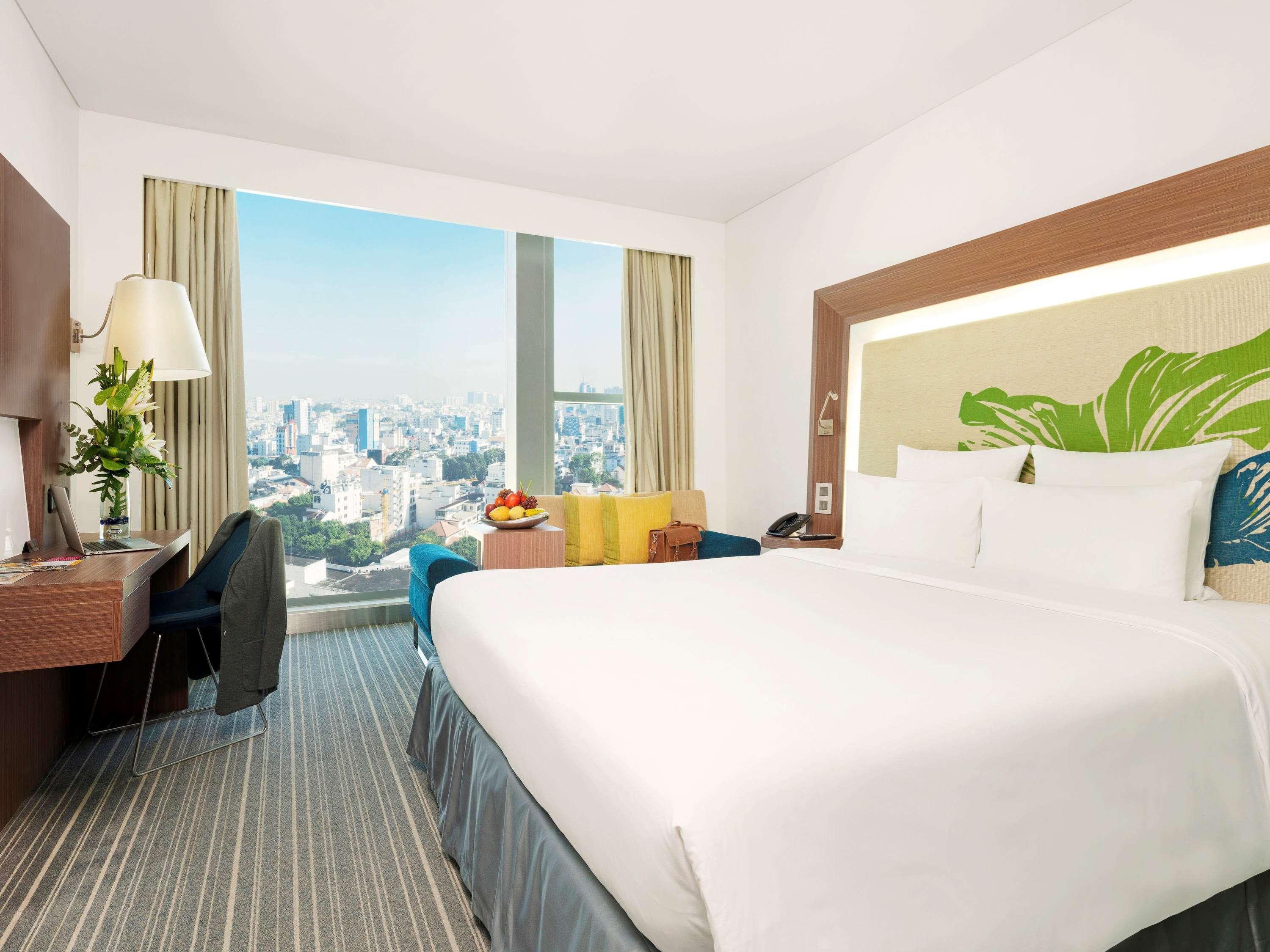 Khách sạn Novotel Sài Gòn Centre 4*