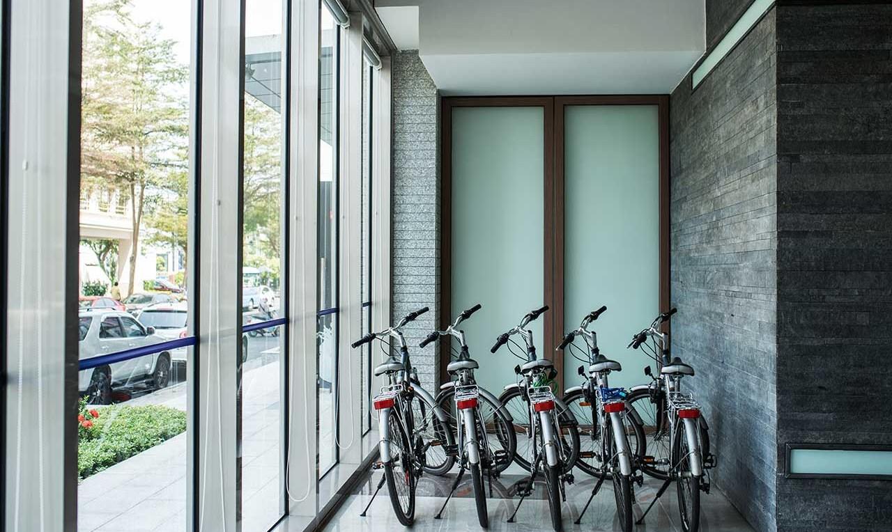 Novotel Living Saigon South Hotel 4*