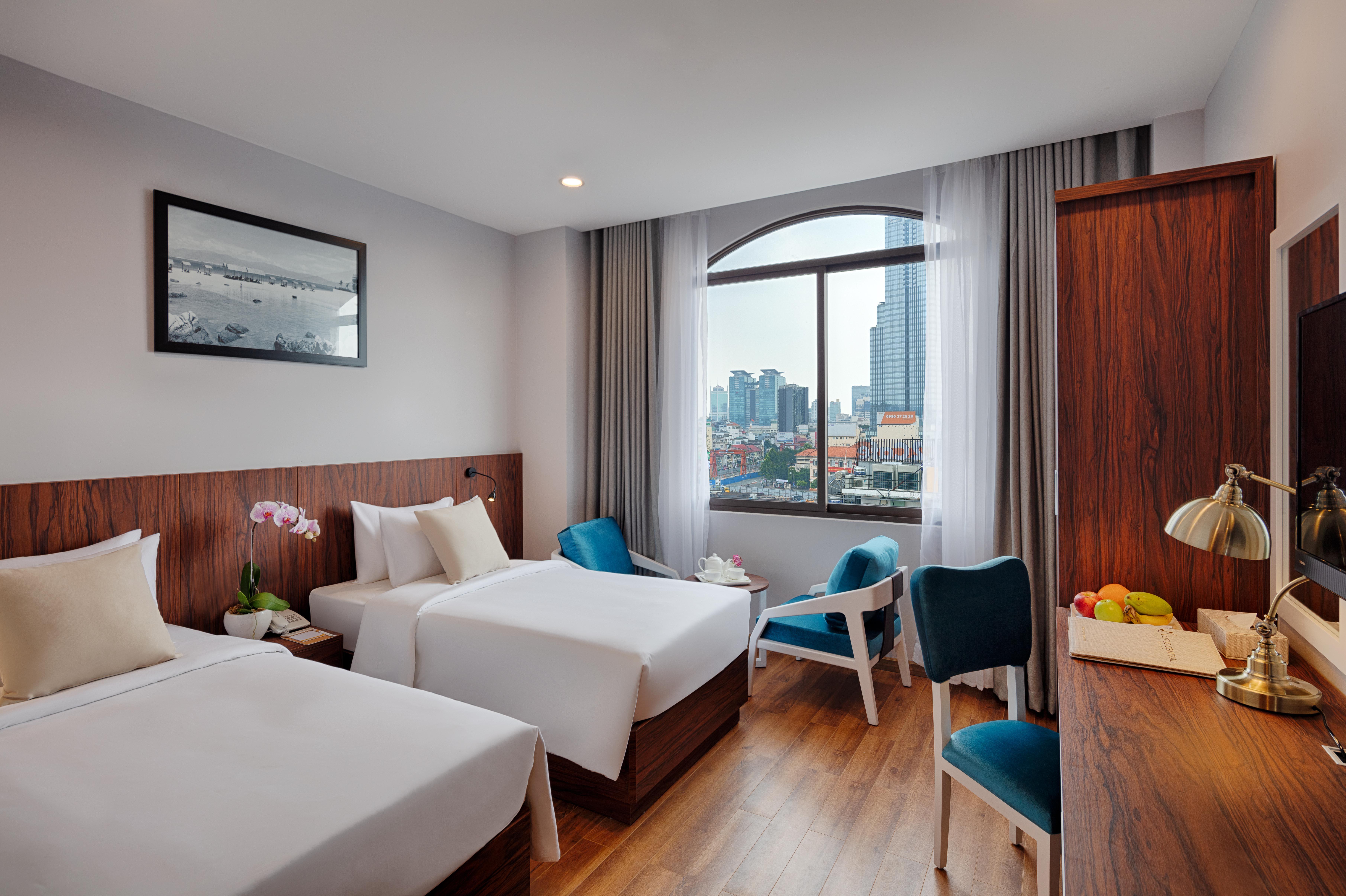 Hotel Happy Life Grand & Rooftop Skybar Ho Chi Minh City