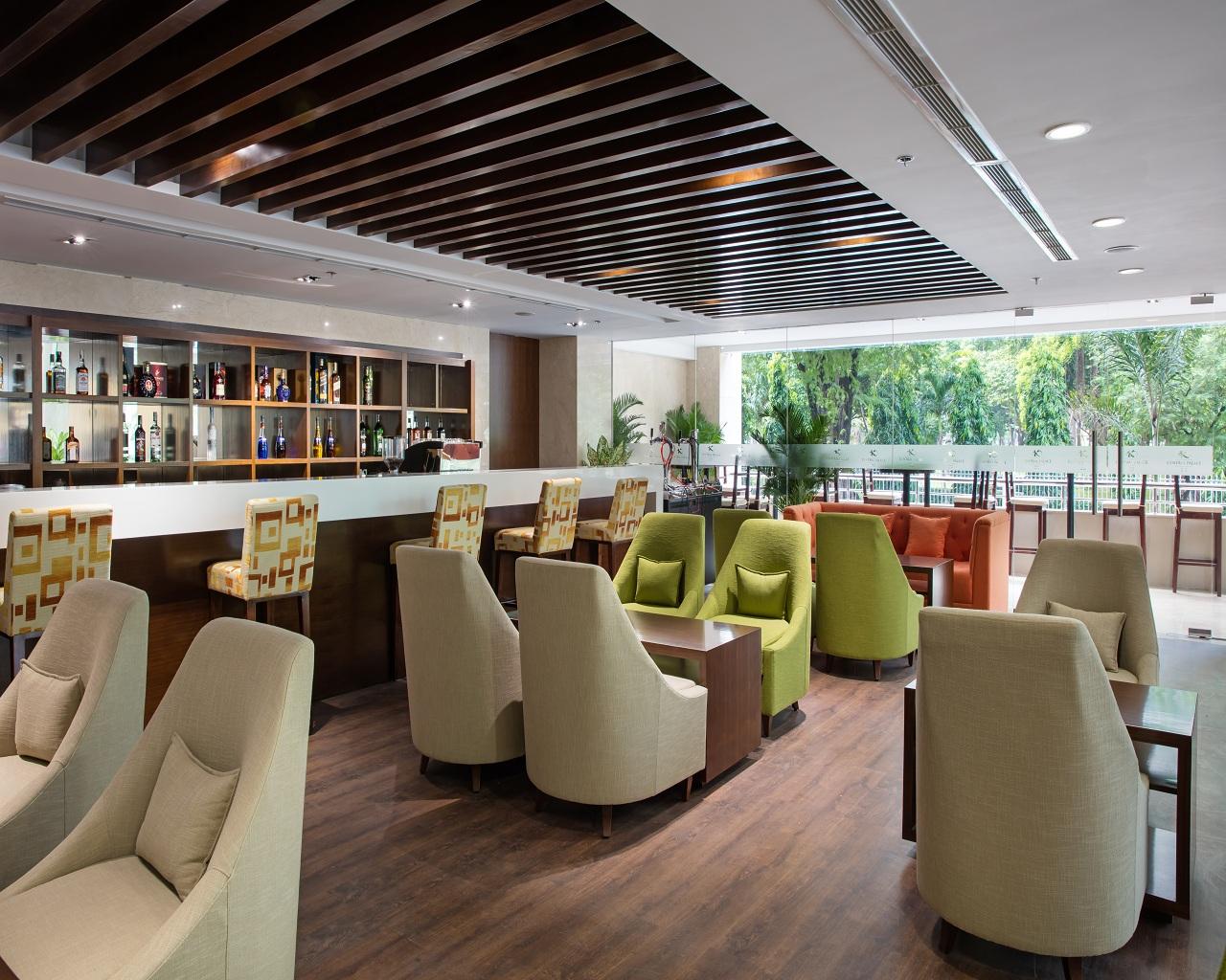 Central Hotel 4*