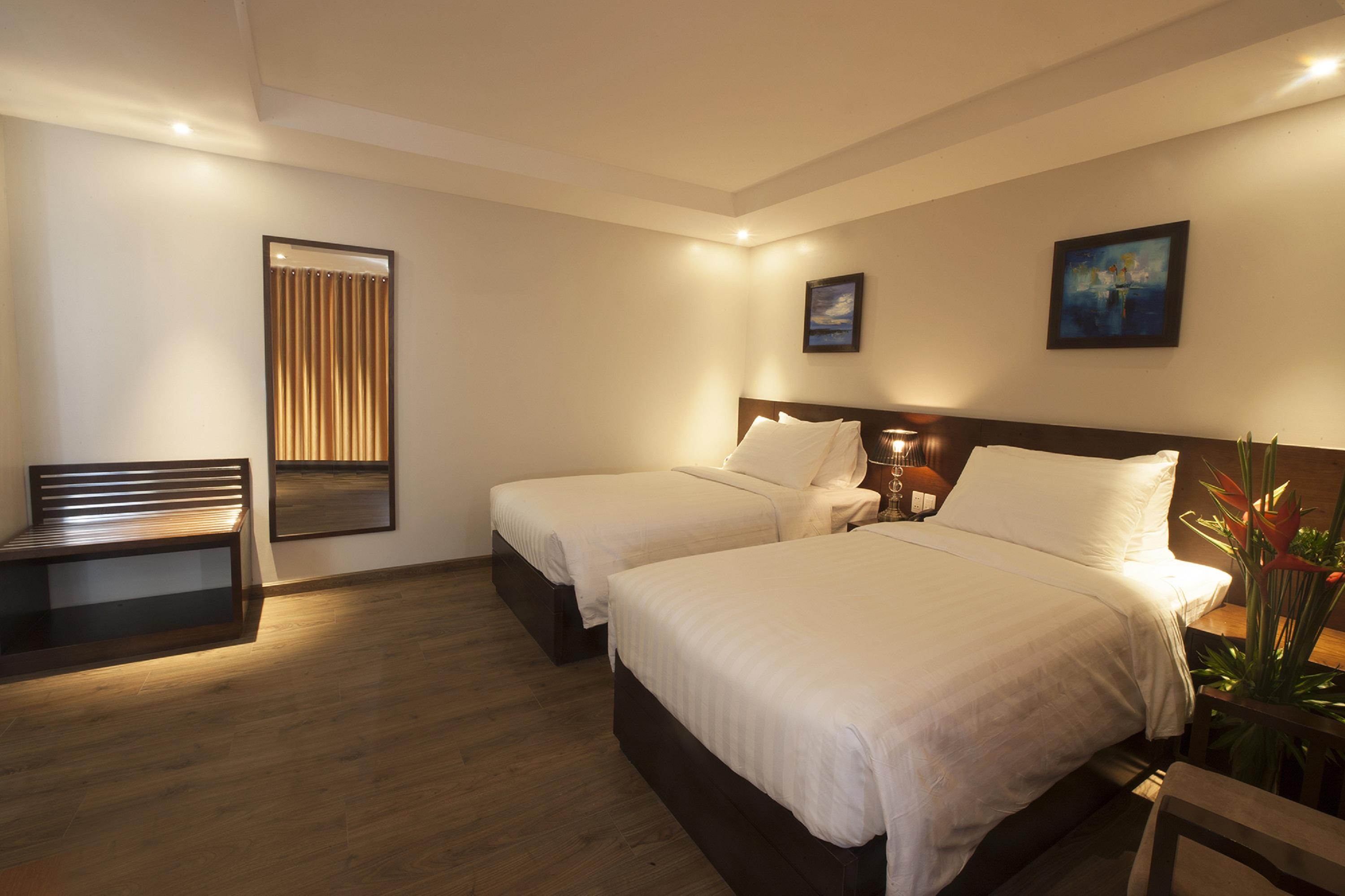 Roseland Centa & 4*