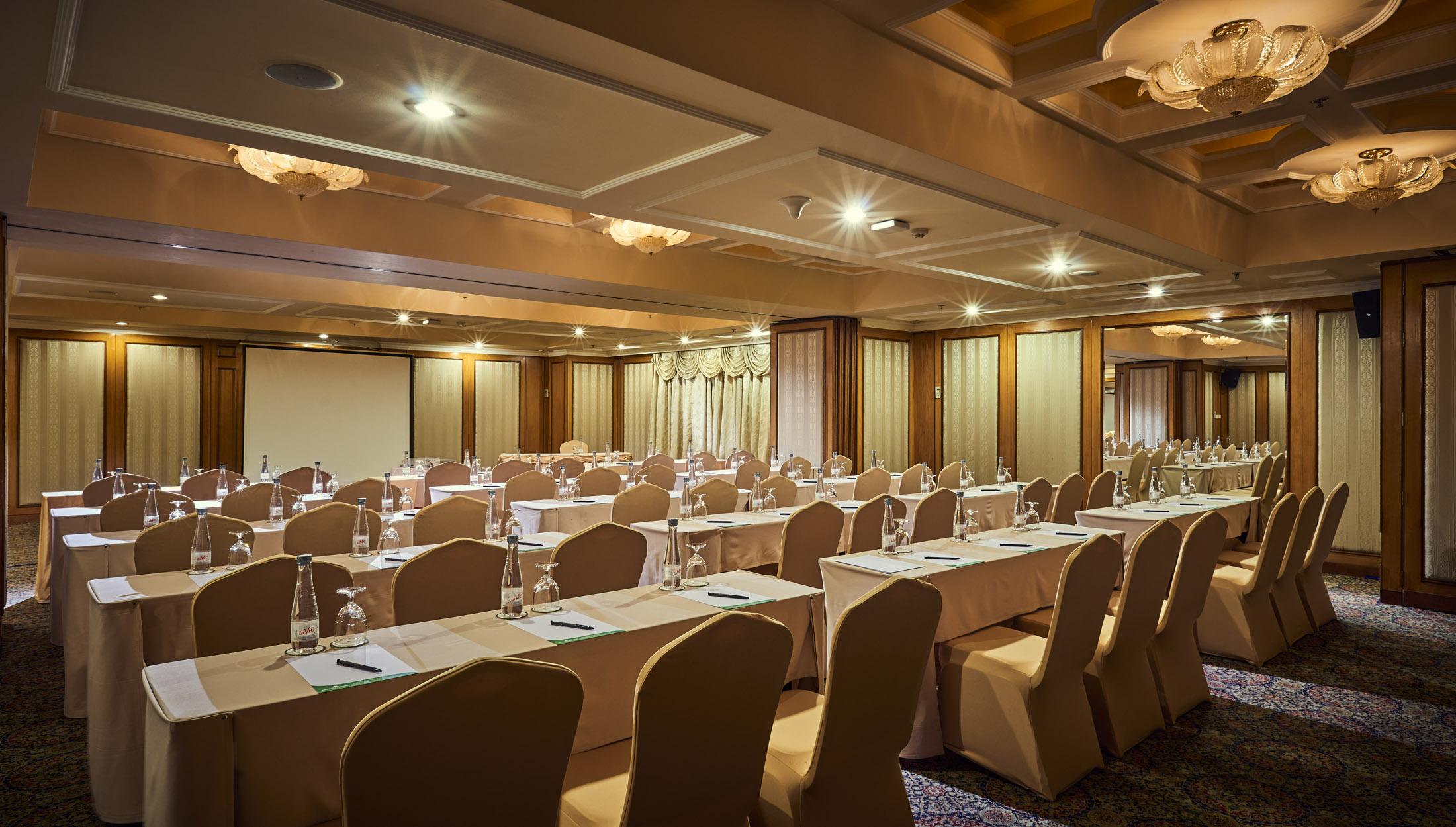 Khách sạn hẻo lánh Khu Căn Hộ Cao Cấp Sherwood 5*