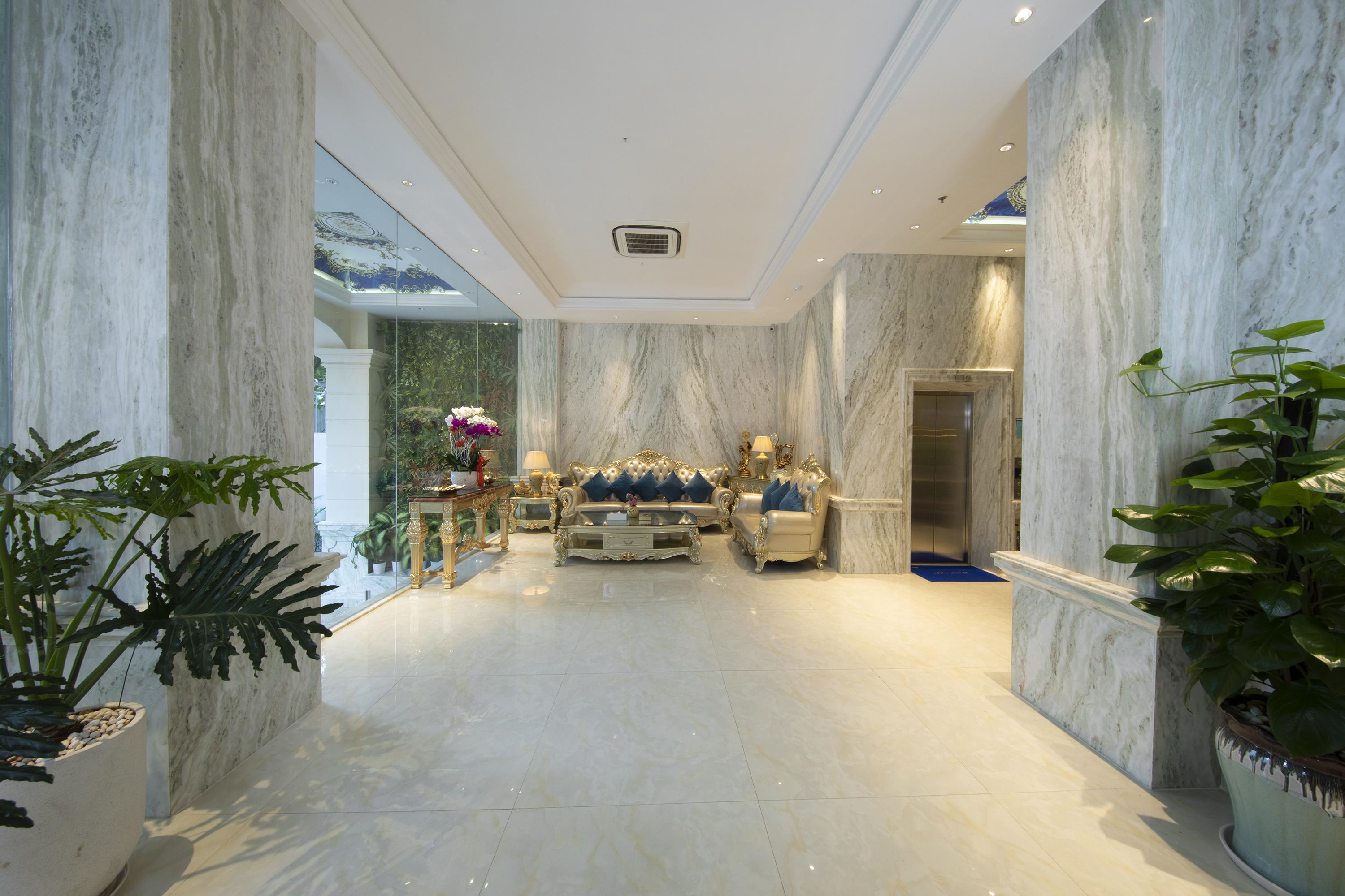 Diamond Hill 4* Ho Chi Minh City