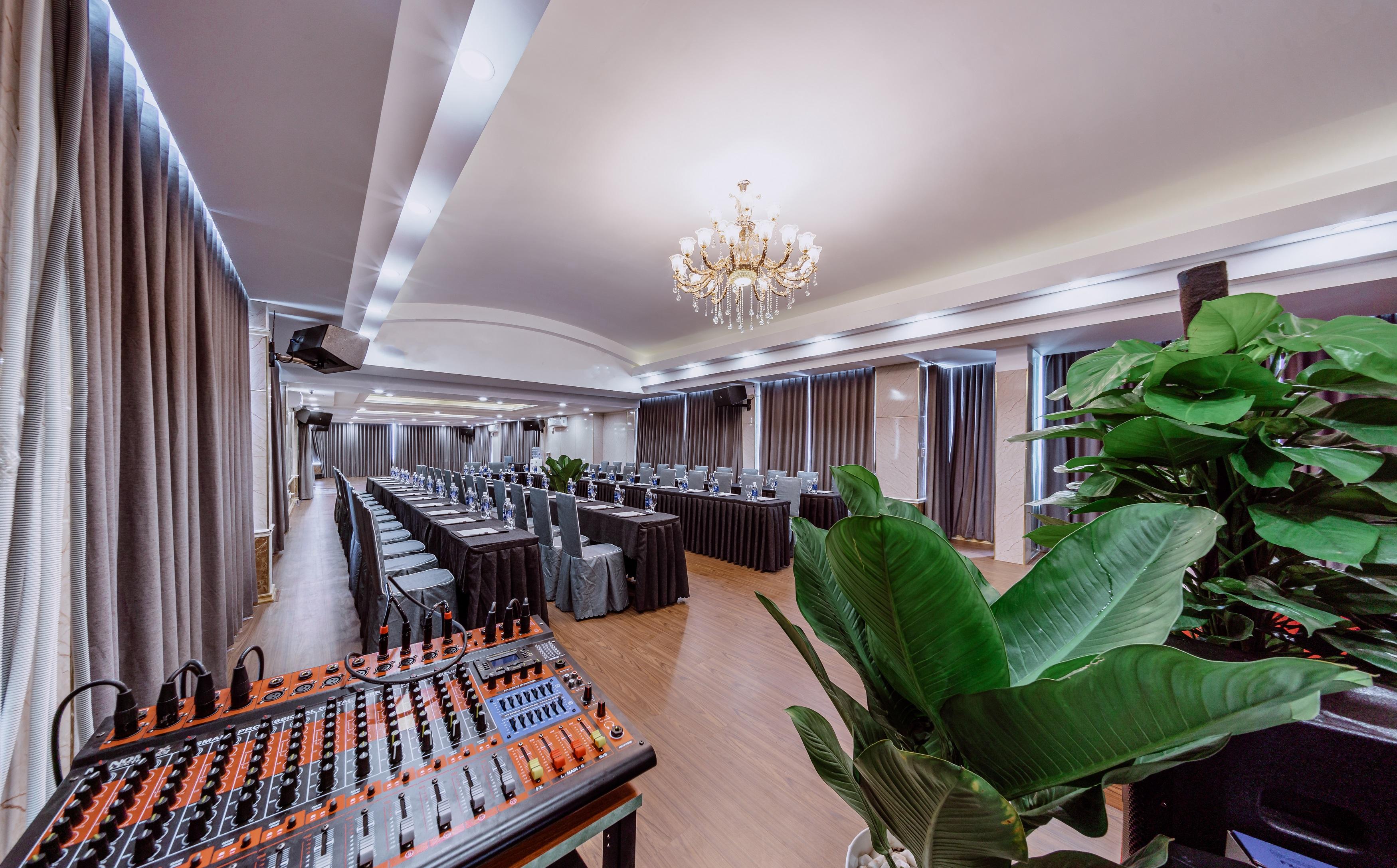 Hotel Happy Life 4*
