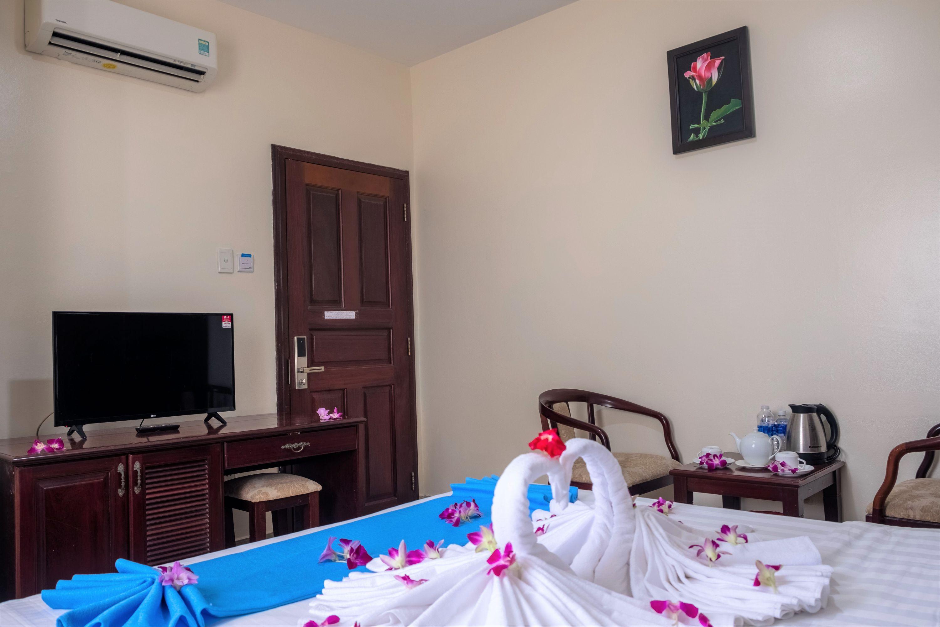 Phong Lan 2 Hotel