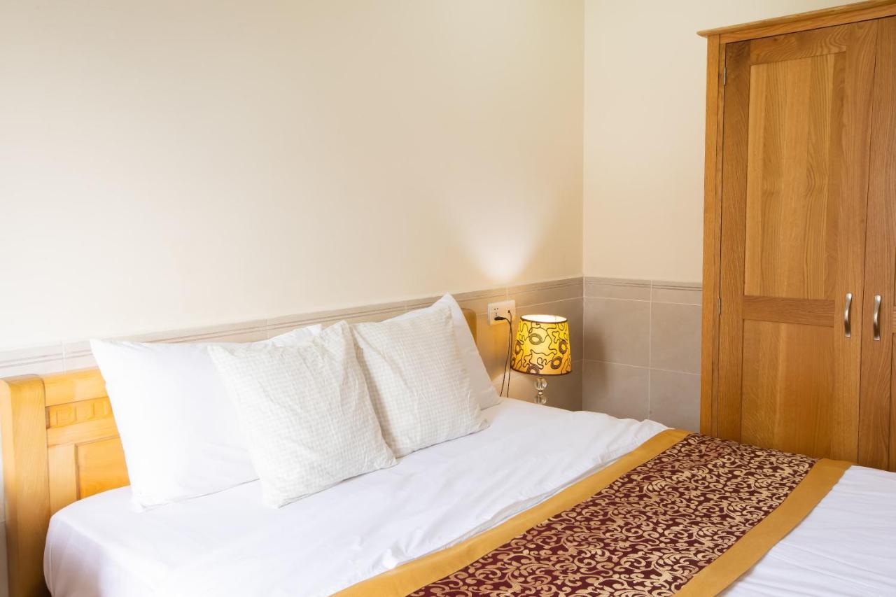Hotel California 2*