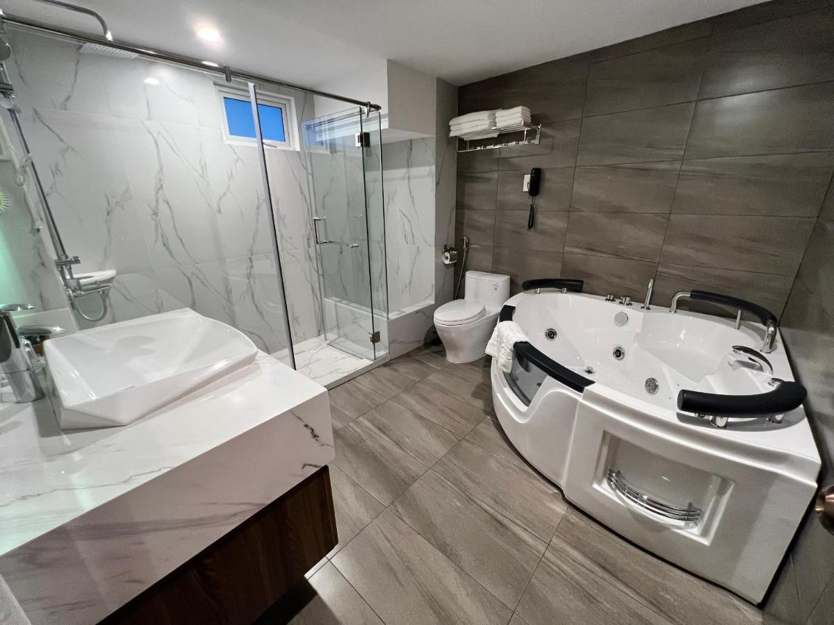 Nam Hy 1 Hotel 2*