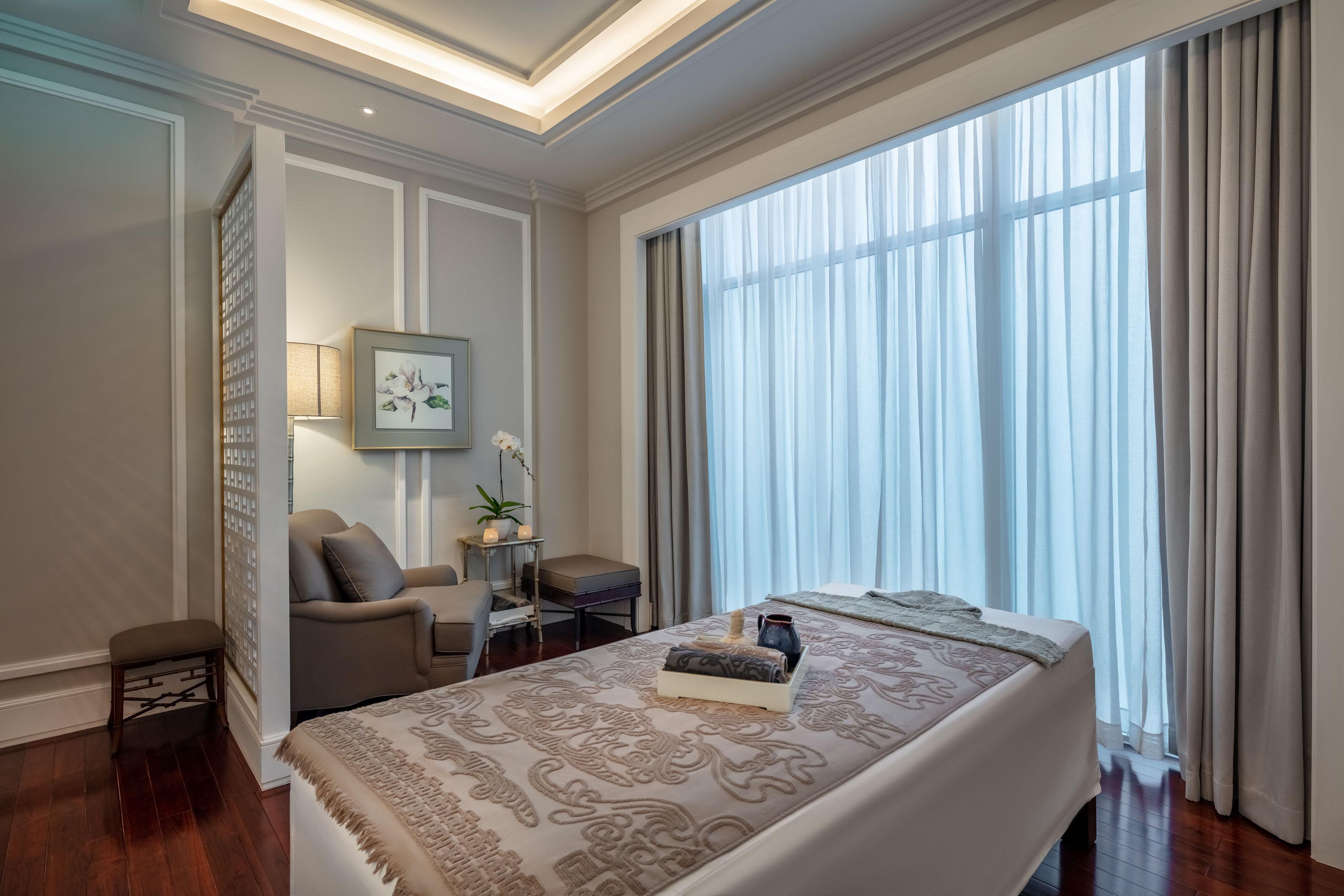 Mia Saigon Hotel 5*