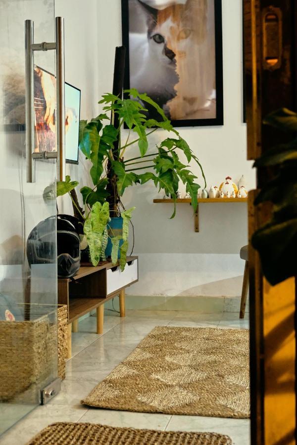 Pangsapuri Peaceful Saigon - Entire House 1br In District 1 - Pet-friendly