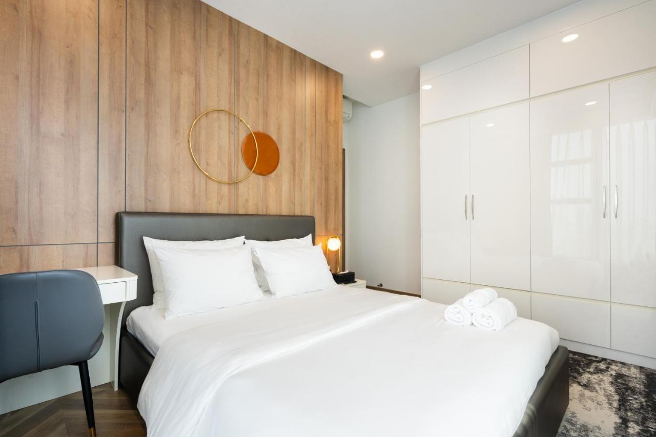 Sunwah Pearl Golden House-amazing River View ,3 Br * Ho Chi Minh City