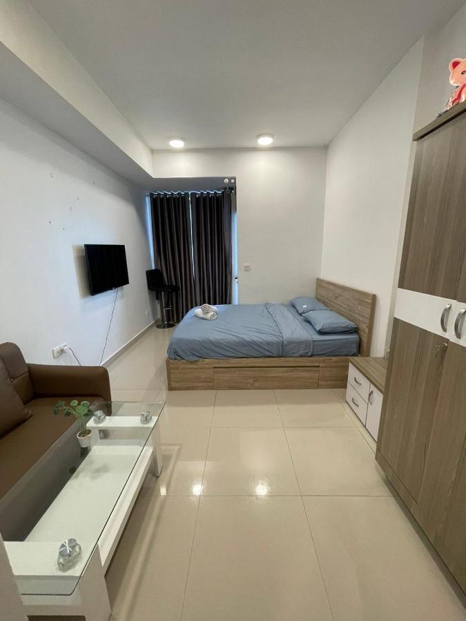 Your @free Pool And Gym Apartment *