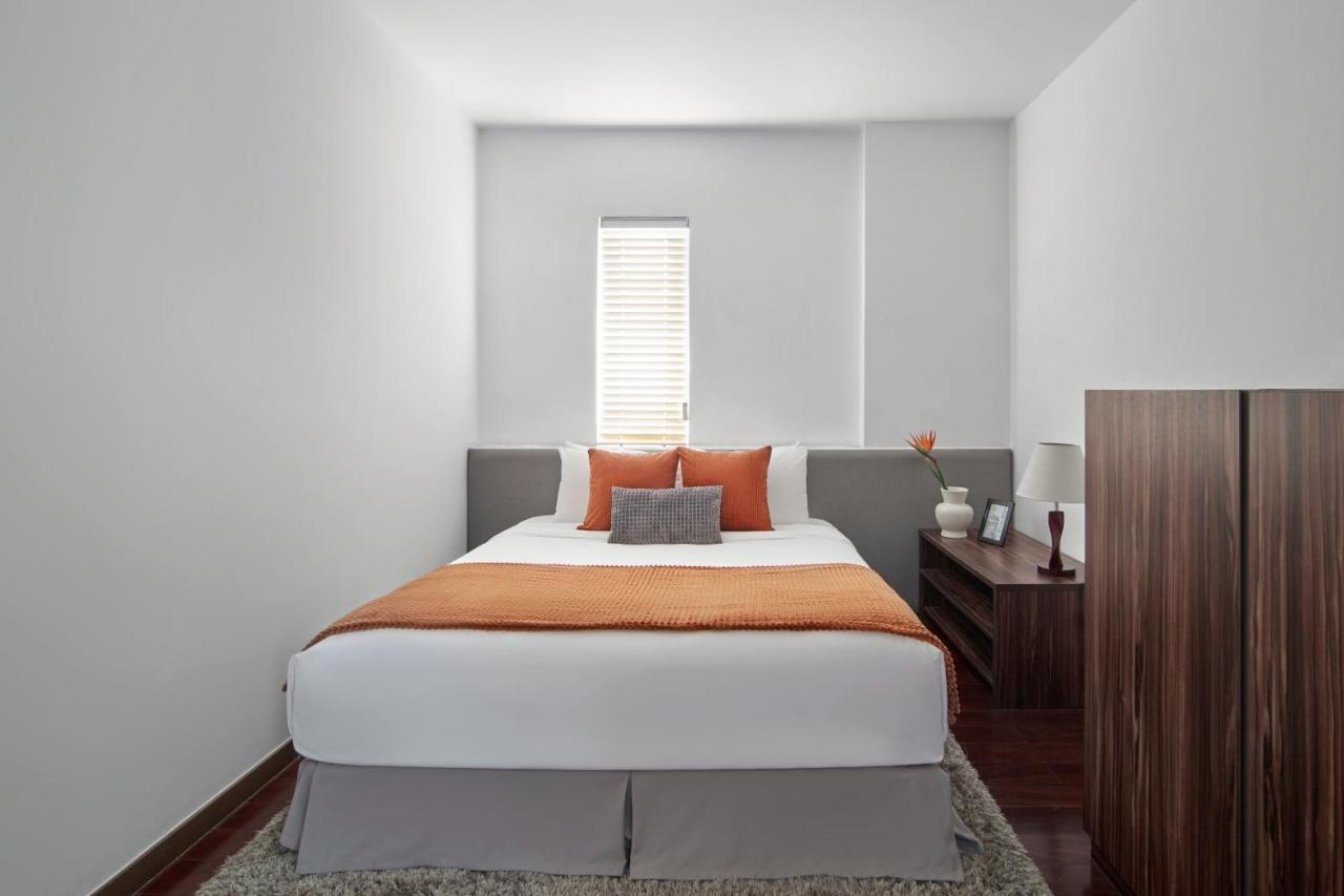 Oakwood & Saigon Aparthotel 4*