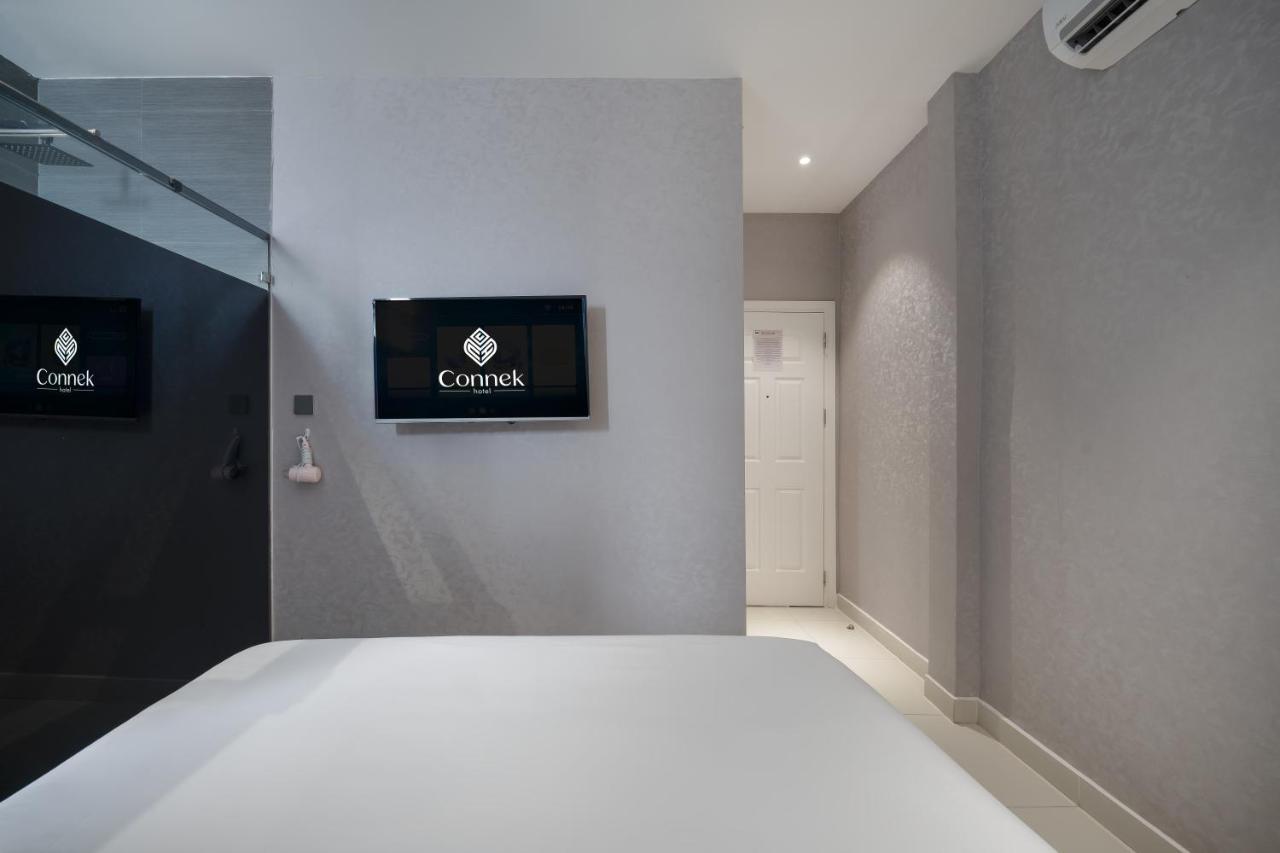 Mari Queen Hotel