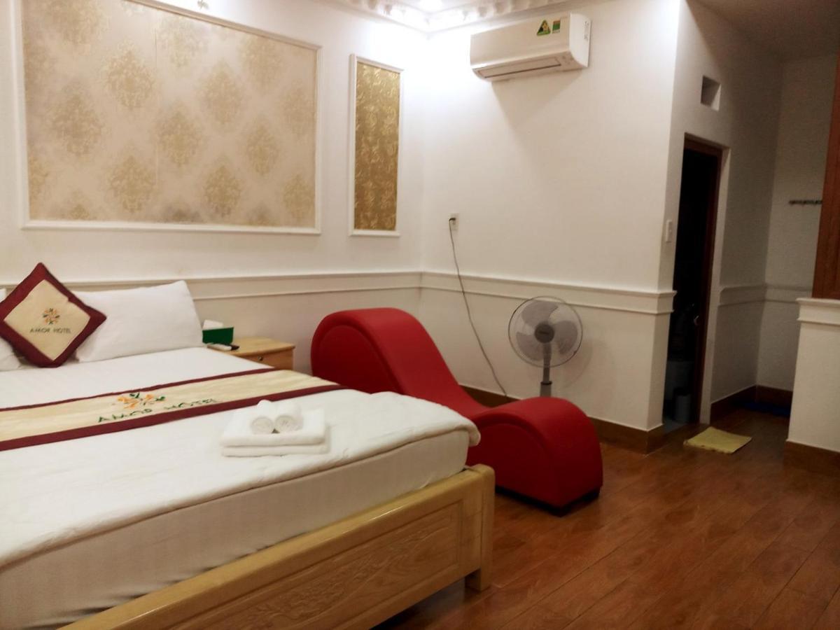 Amor Hotel