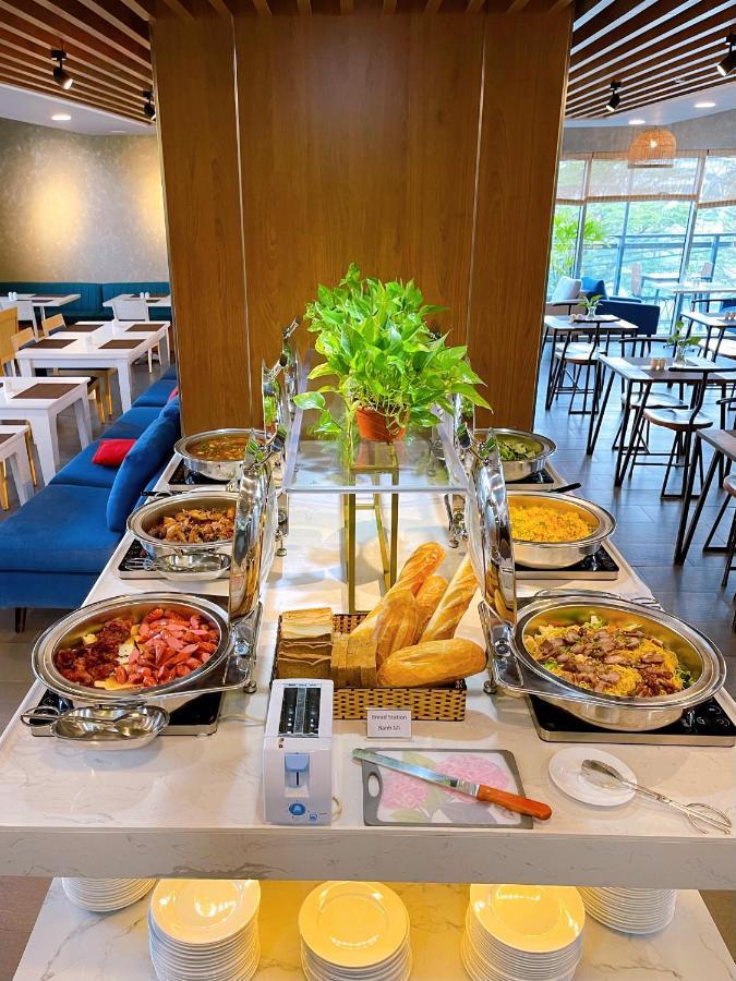 Hotel Ibis Saigon South