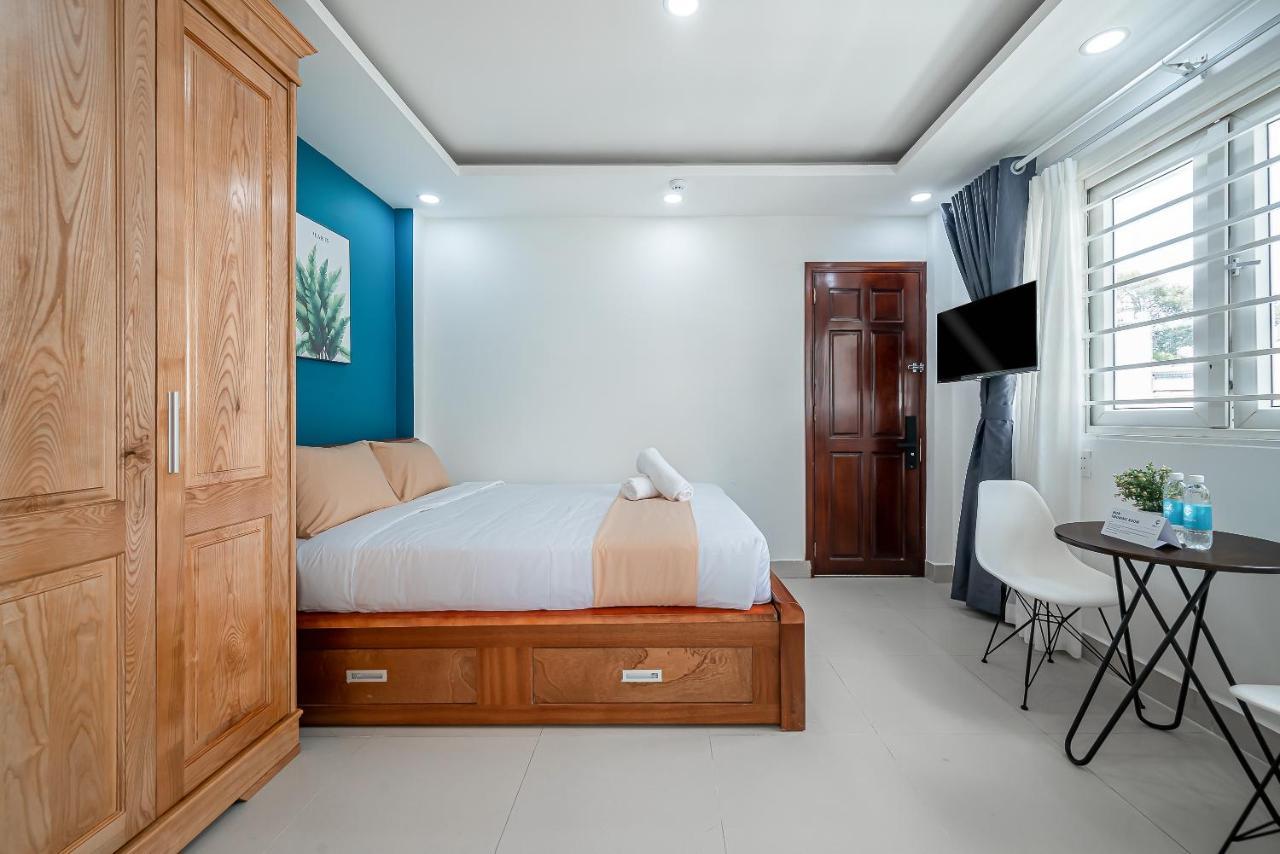 Cozrum Homes - Retro House *
