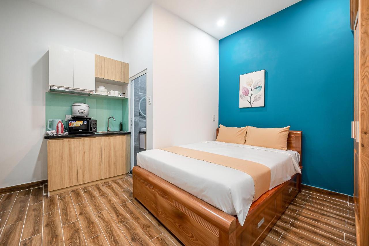 Cozrum Homes - Retro House Bandar Ho Chi Minh