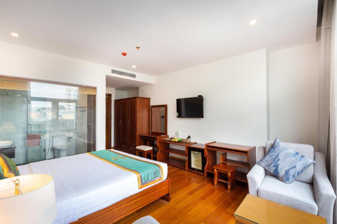 Hotel Silk Hong Ha Airport