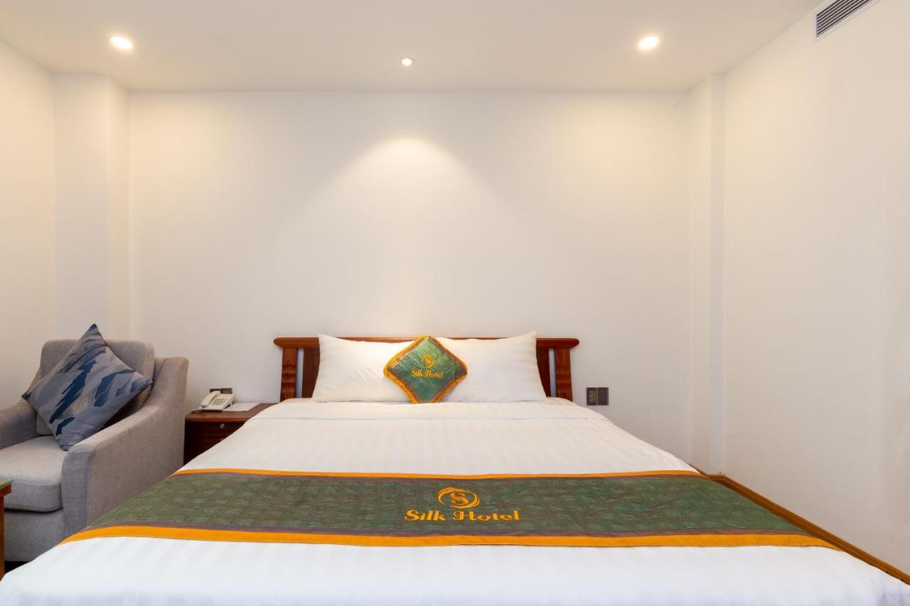 Silk Hong Ha Airport Hotel