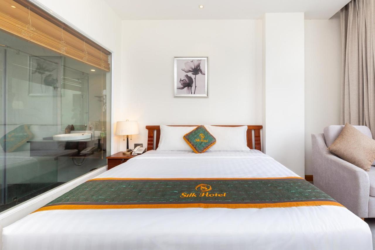 Silk Hong Ha Airport Hotel