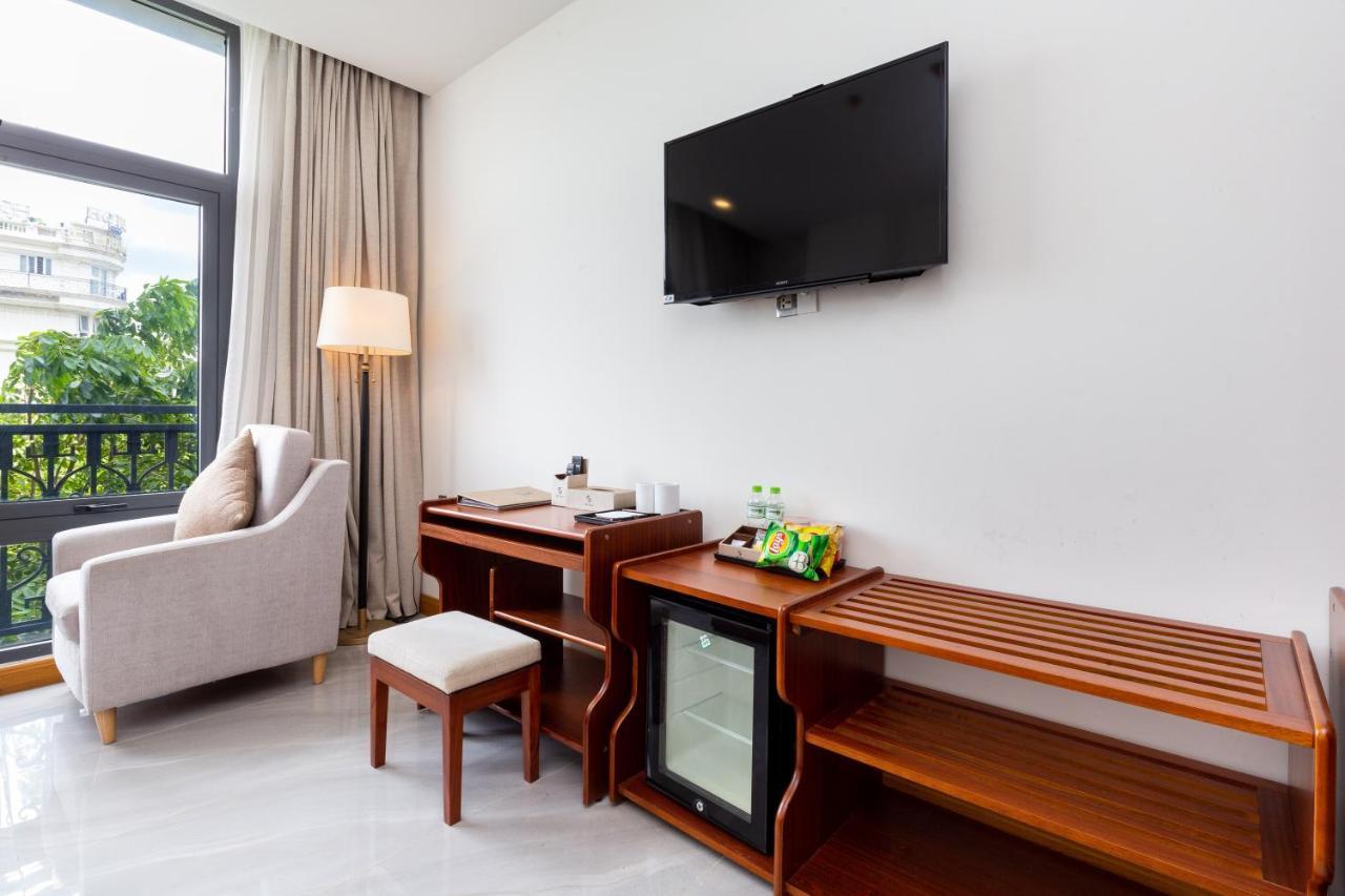 Silk Hong Ha Airport Hotel 3*