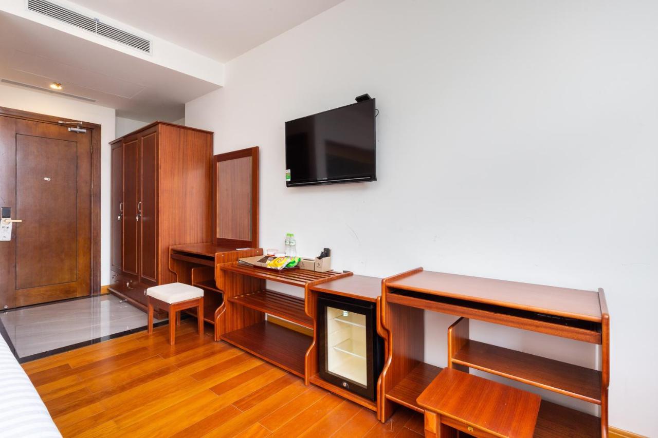 Silk Hong Ha Airport Hotel Ho Chi Minh City