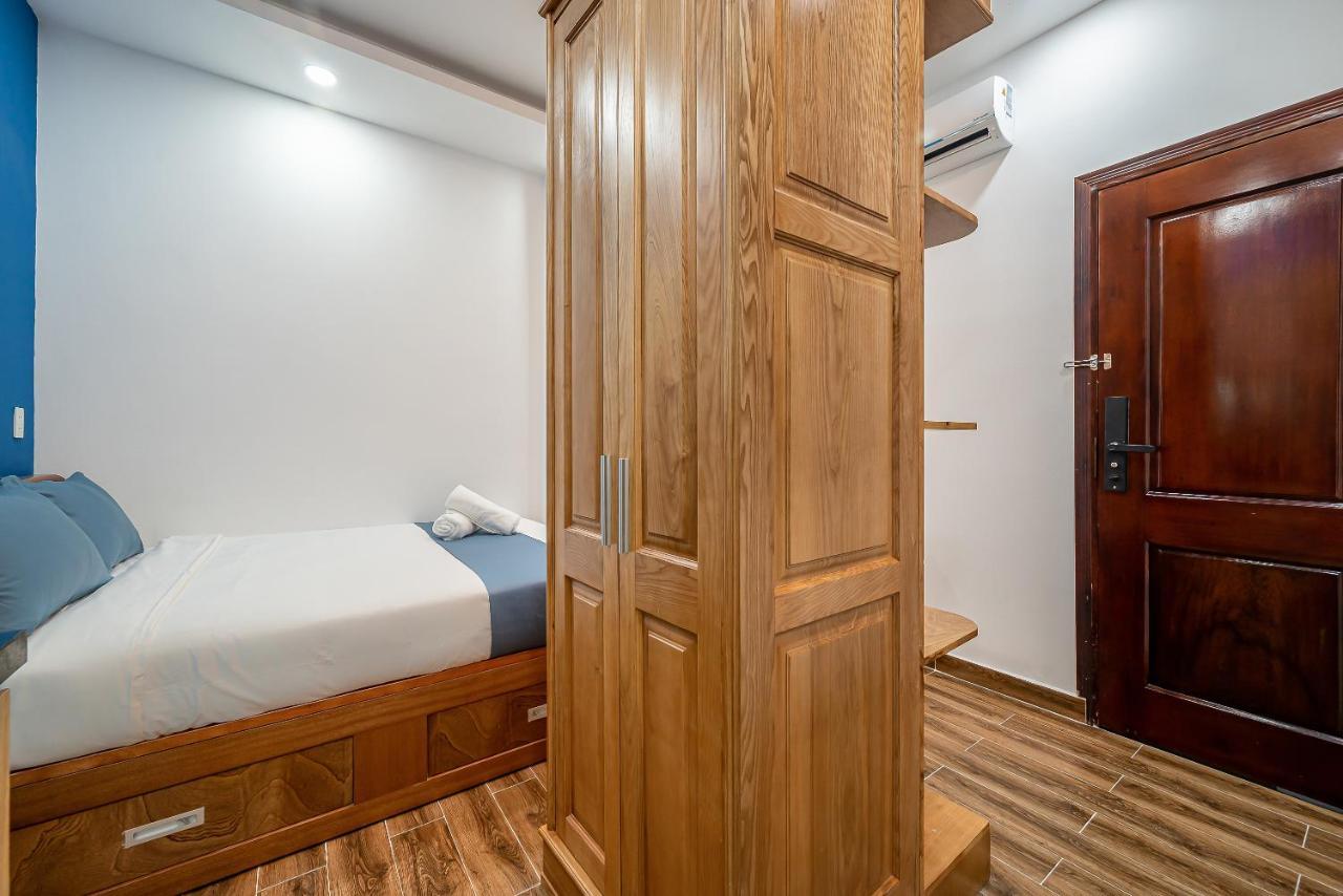 Cozrum Homes - Retro House *