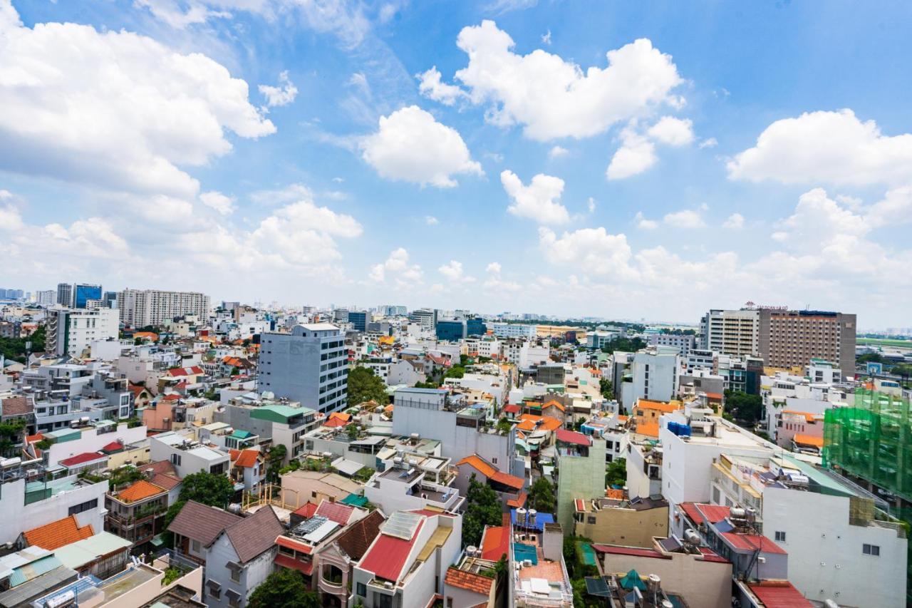 Tan Son Nhat Airport Sweet 2 Bedroom 1 Wc Apartment-free Gym , Sky Pool ,bbq ,garden